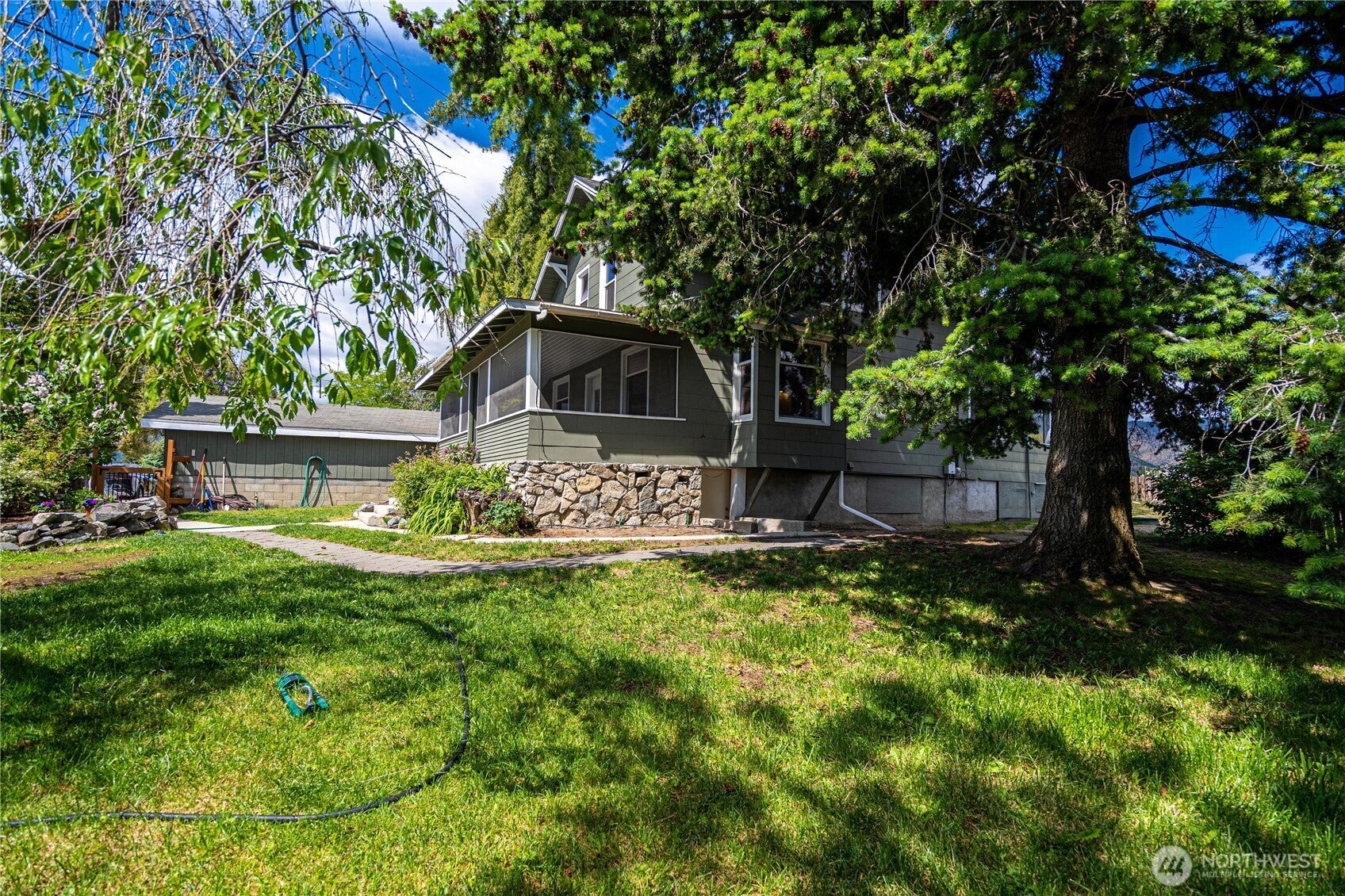 Manson, Washington, 98831, United States, 4 Bedrooms Bedrooms, ,1 BathroomBathrooms,Residential,For Sale,1821067