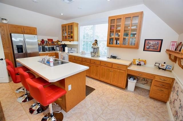 Tahlequah, Oklahoma, 74464, United States, 5 Bedrooms Bedrooms, ,5 BathroomsBathrooms,Residential,For Sale,1977859