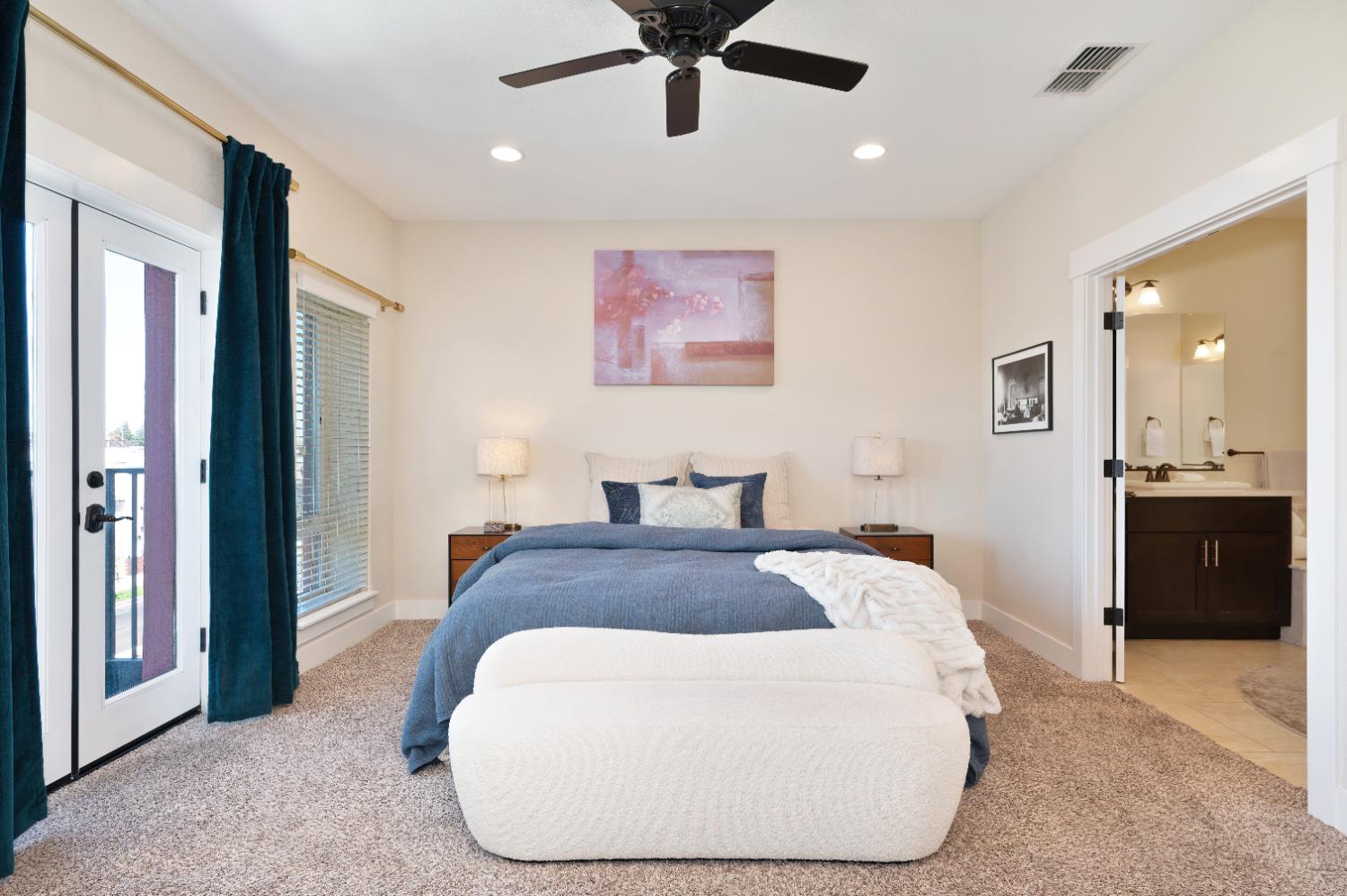 Sacramento, California, 95818, United States, 3 Bedrooms Bedrooms, ,3 BathroomsBathrooms,Residential,For Sale,1988052