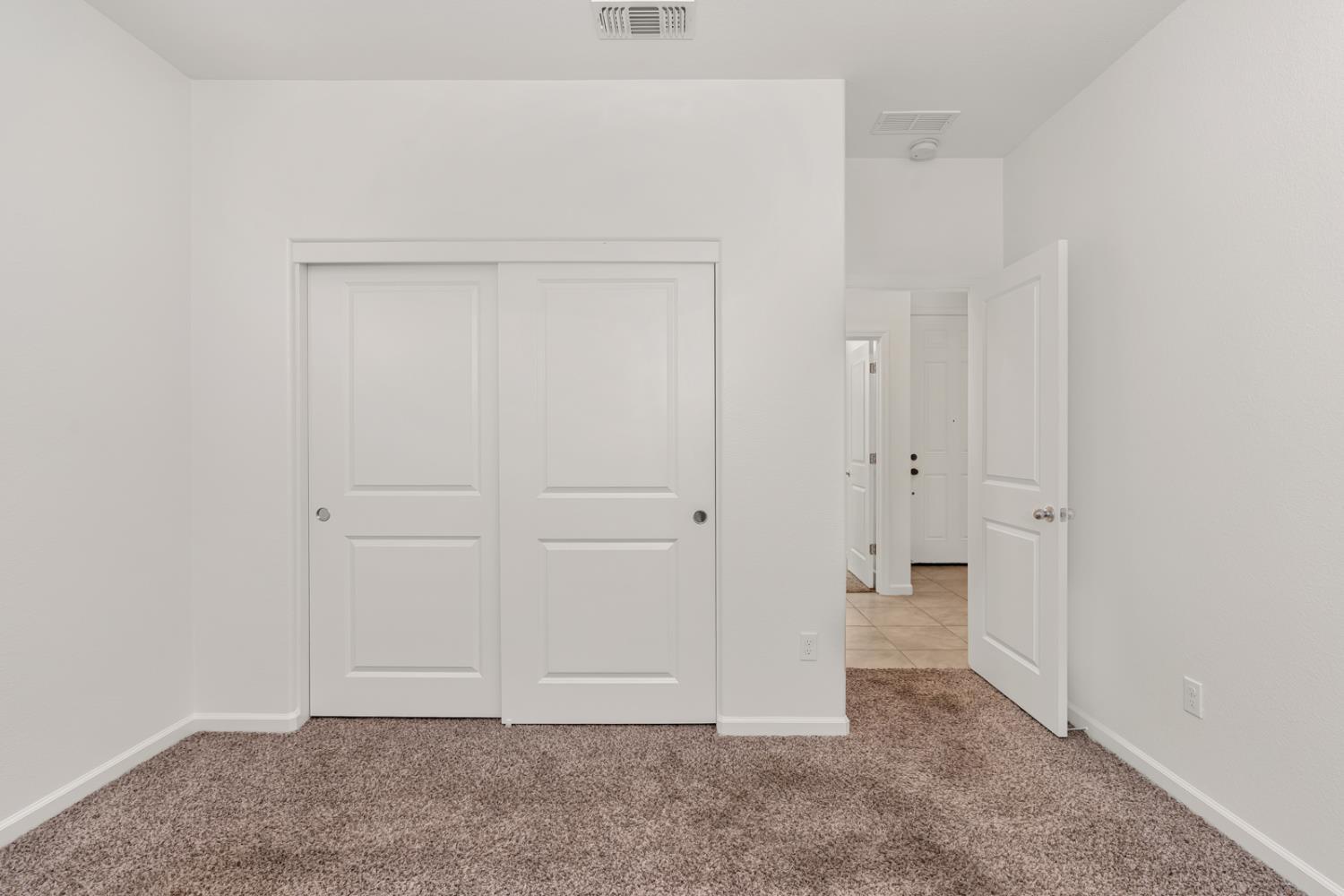 Los Banos, California, 93635, United States, 4 Bedrooms Bedrooms, ,3 BathroomsBathrooms,Residential,For Sale,1974667