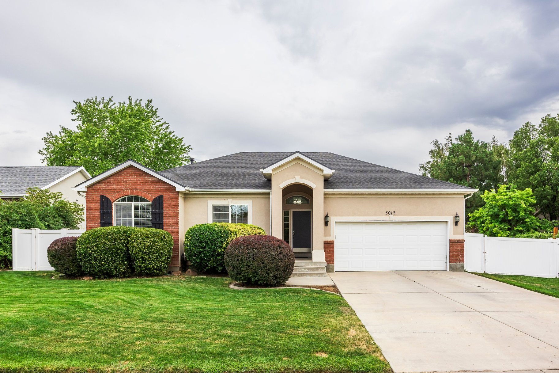  Meticulously maintained South Jordan Rambler with Large backyard - 物件實景