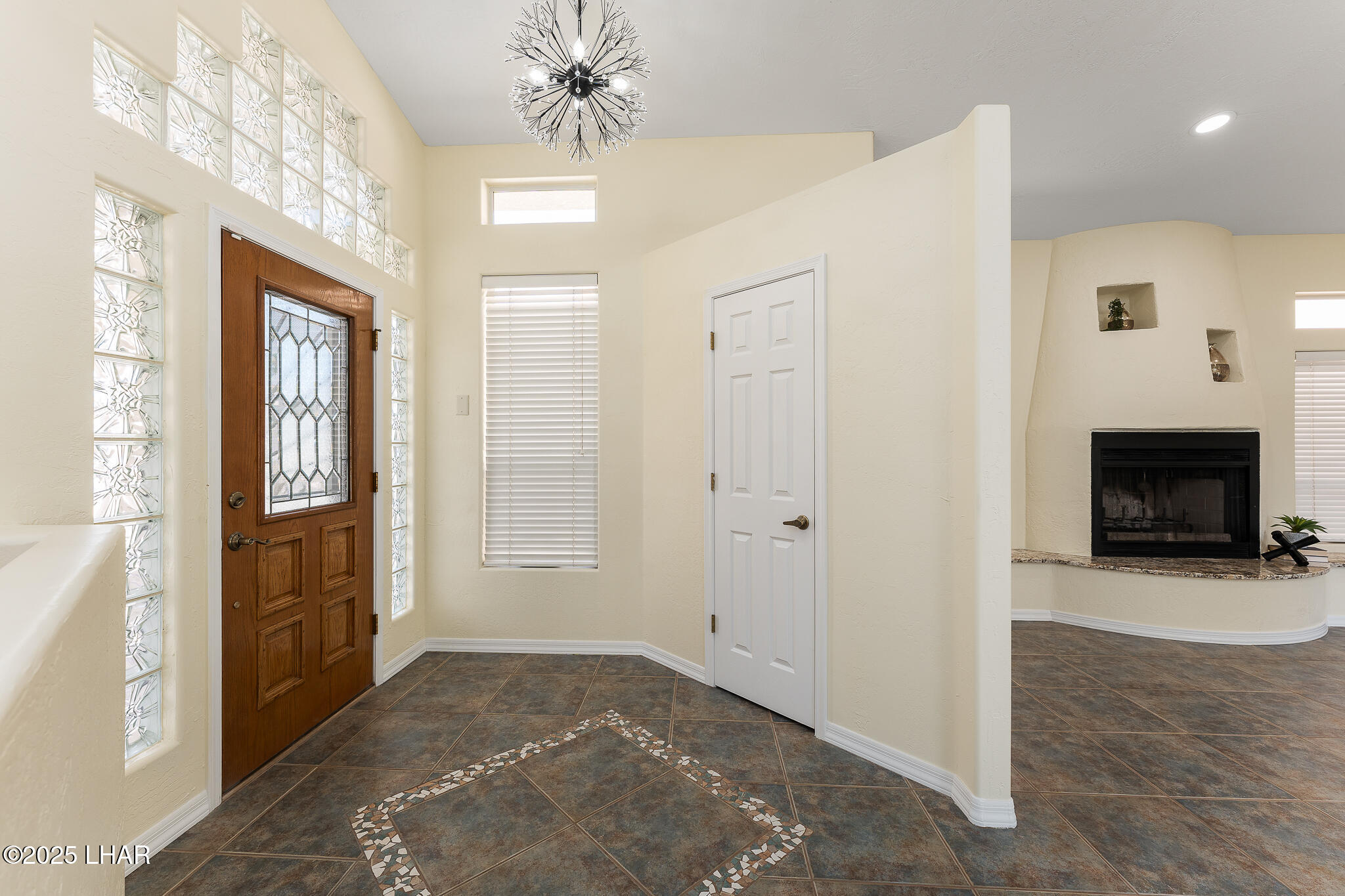 Lake Havasu City, Arizona, 86406, United States, 3 Bedrooms Bedrooms, ,2 BathroomsBathrooms,Residential,For Sale,1846694