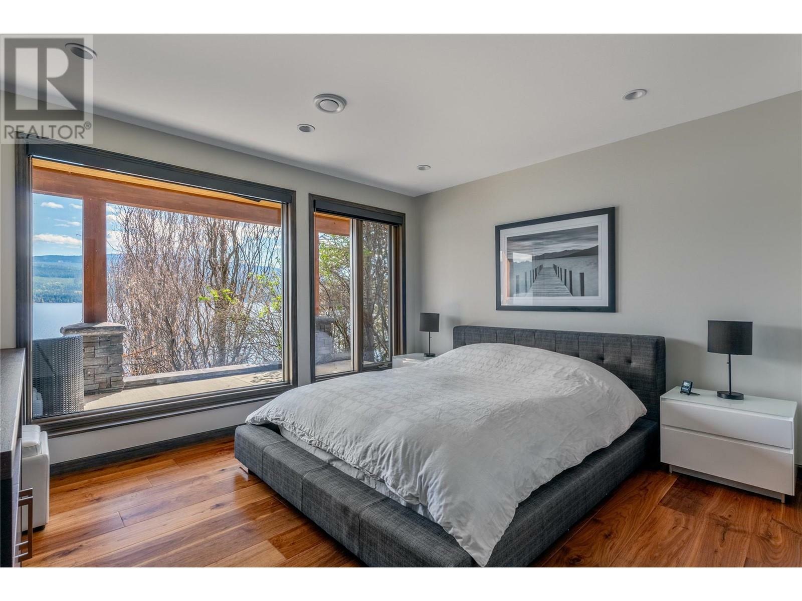 ANGLEMONT, British Columbia, V0E 1M8, CA, 5 Bedrooms Bedrooms, ,4 BathroomsBathrooms,Residential,For Sale,1838745