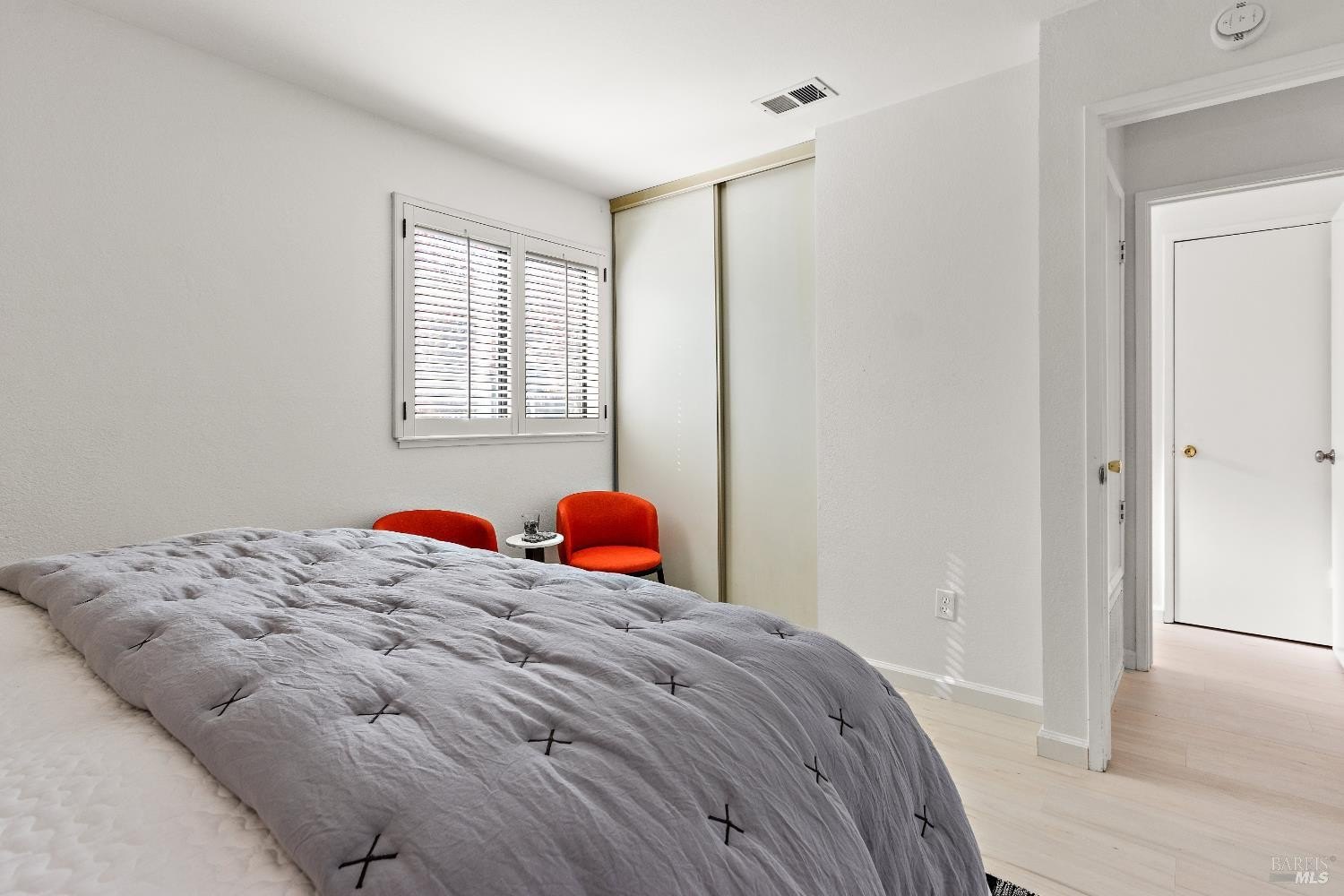 Hercules, California, 94547, United States, 2 Bedrooms Bedrooms, ,2 BathroomsBathrooms,Residential,For Sale,1988230