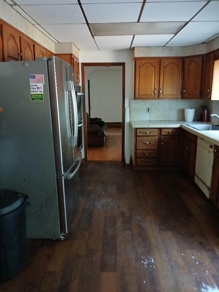 Lake Grove, New York, 11755, United States, 4 Bedrooms Bedrooms, ,4 BathroomsBathrooms,Residential,For Sale,1877046