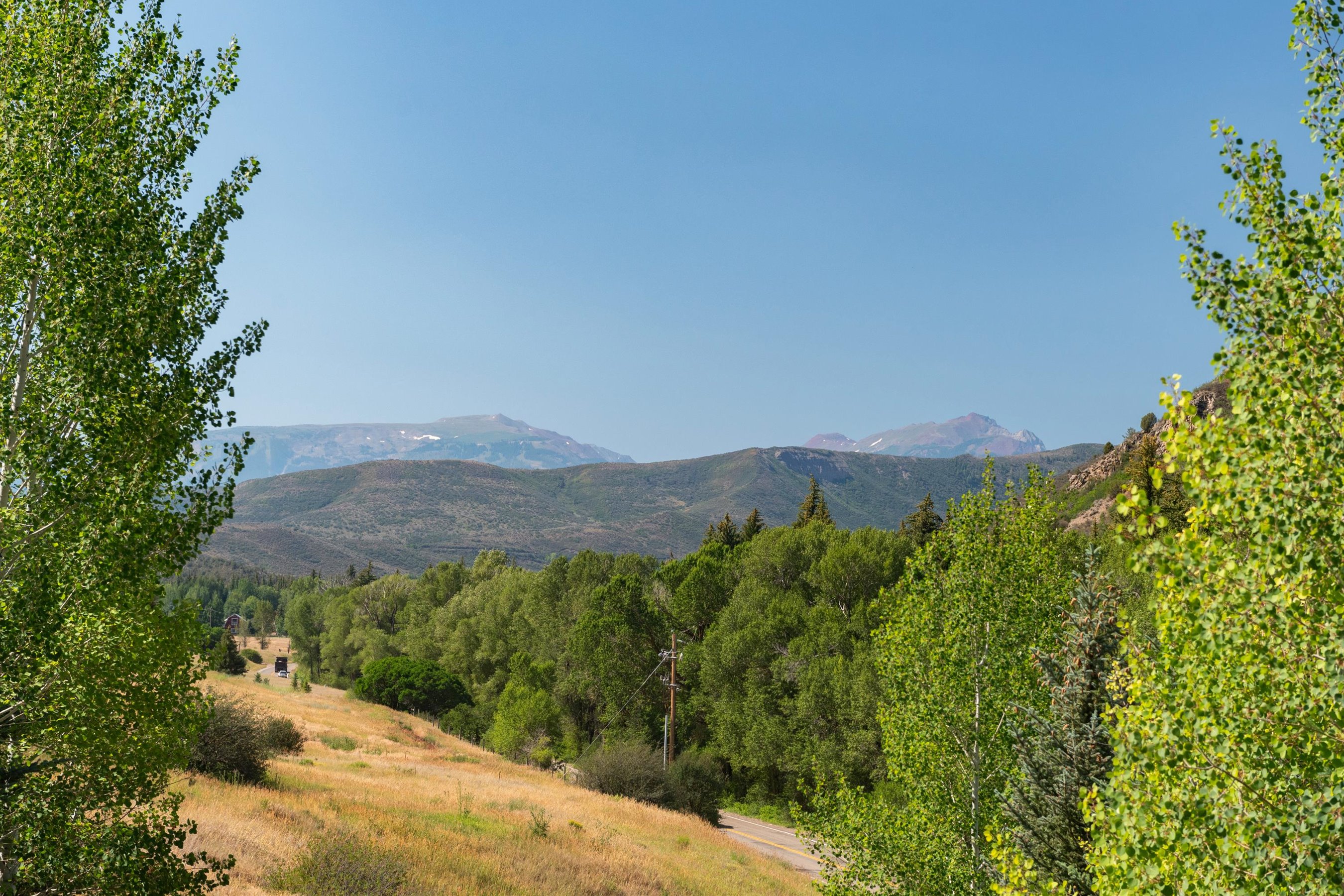  Timeless Log Home on 12+ Acres in Snowmass  Sweeping Mountain Views - 物件實景