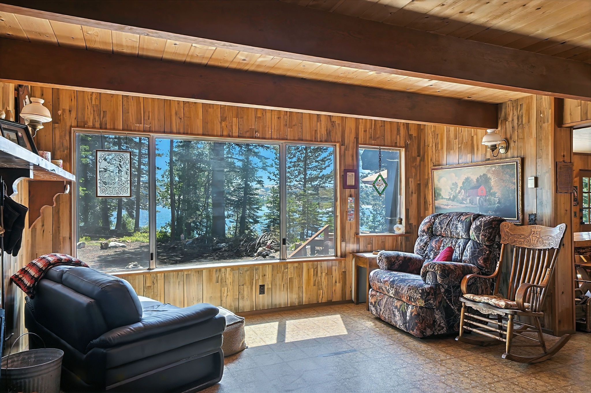 A Rare Opportunity to Own One of Silver Lake’s Best-Located Cabins - 物件實景