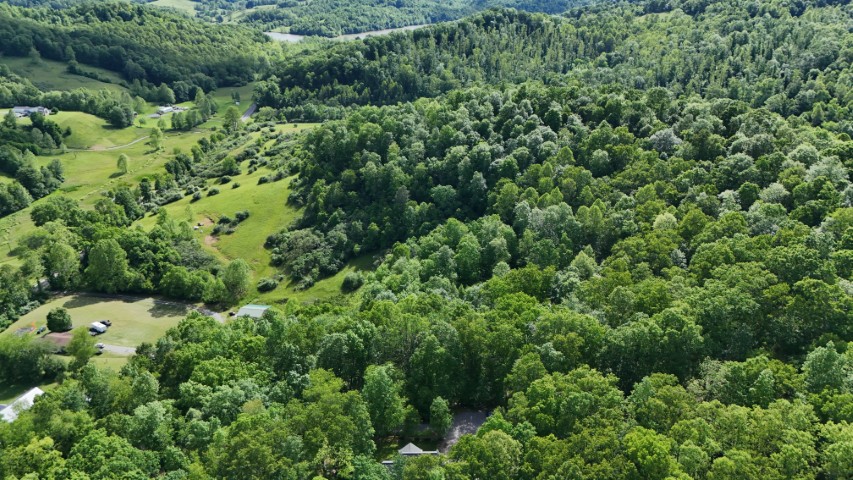 Horner, West Virginia, 26732, United States, 4 Bedrooms Bedrooms, ,4 BathroomsBathrooms,Residential,For Sale,1955004