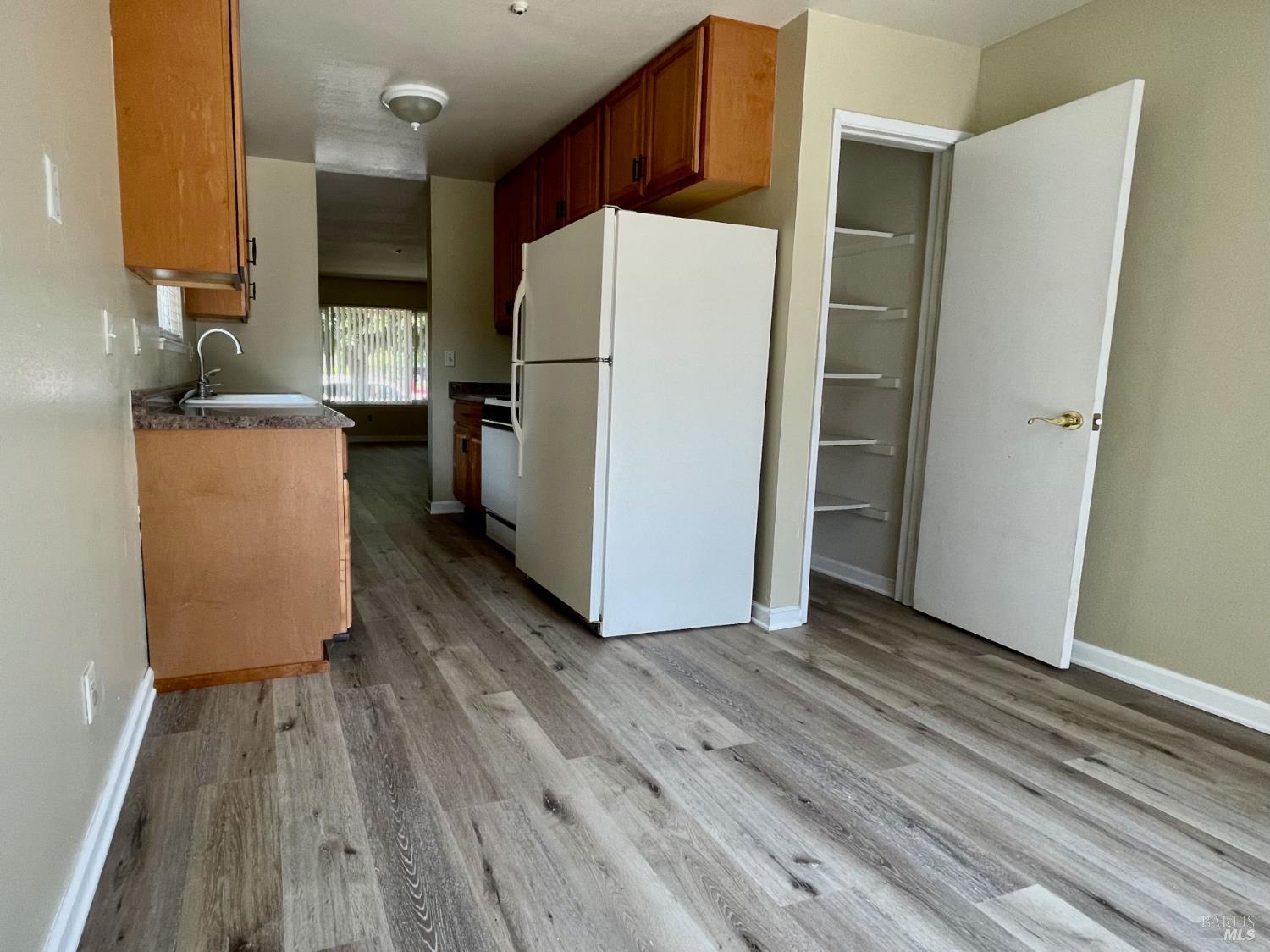 Cotati, California, 94931, United States, ,Residential,For Sale,1908598