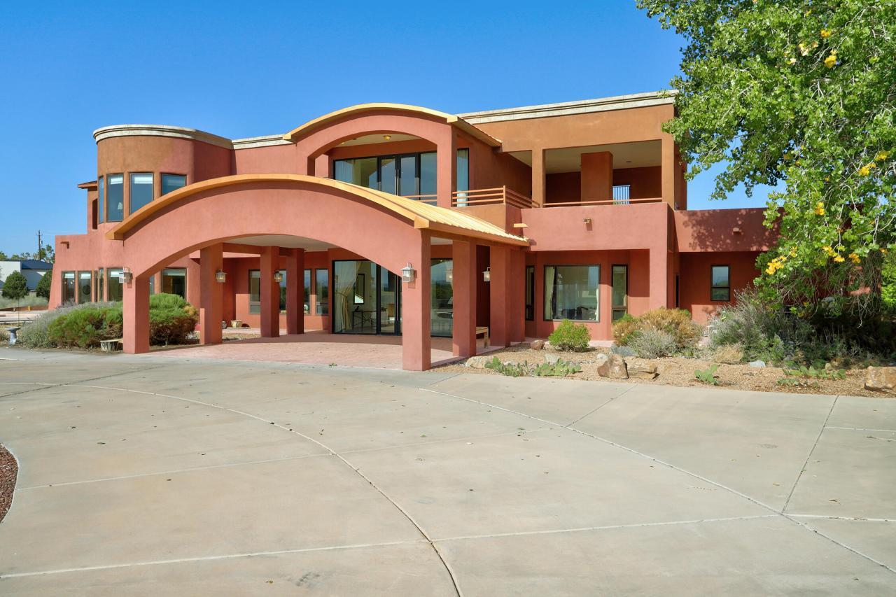 6301 COORS Boulevard NW, Albuquerque, New Mexico, 87120, United States, 3 Bedrooms Bedrooms, ,4 BathroomsBathrooms,Residential,For Sale,6301 COORS Boulevard NW,1637534