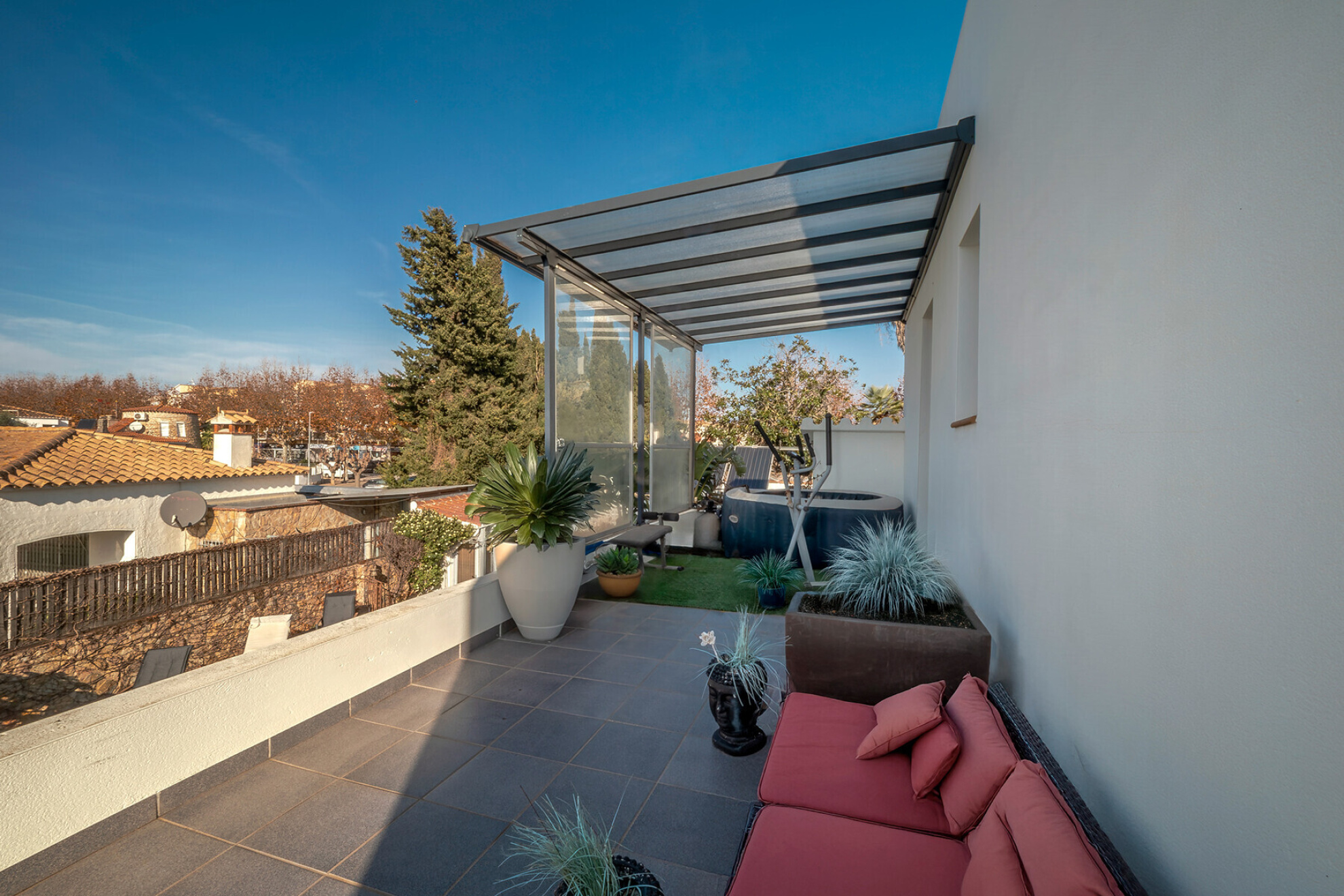  Exclusive Mediterranean Villa in Prime Empuriabrava Location - 物件實景