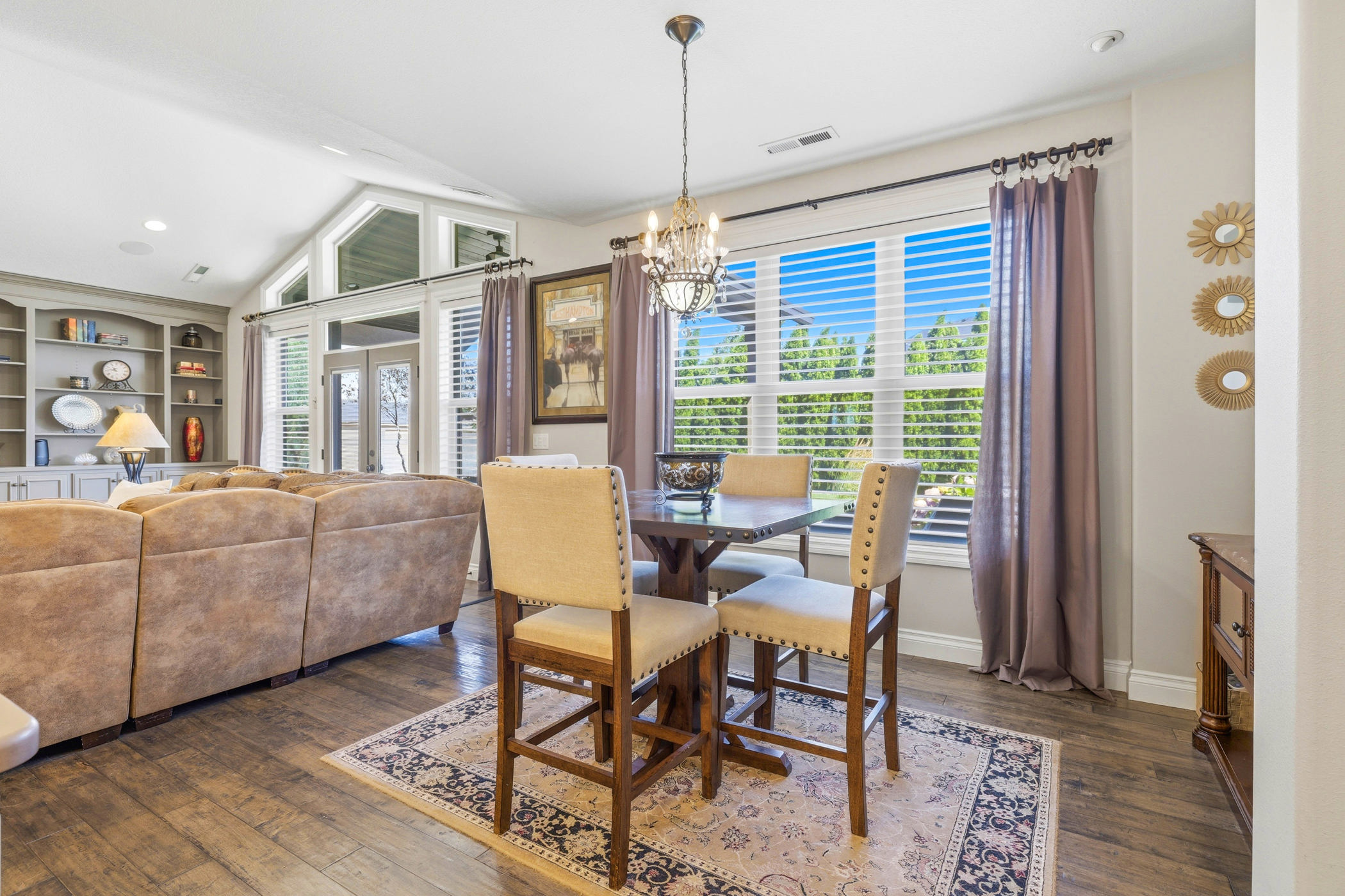  Previous Parade Home-Quality & Care - 物件實景