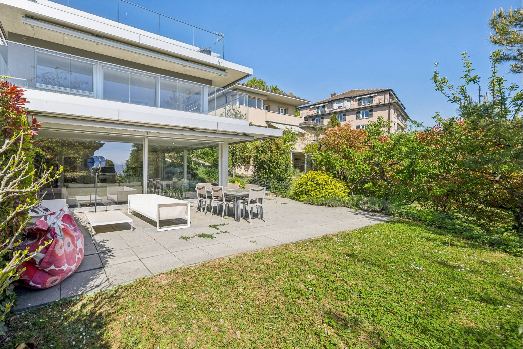  Exceptional duplex in Mousquines - Verdeil with a garden and lake views - 物件實景