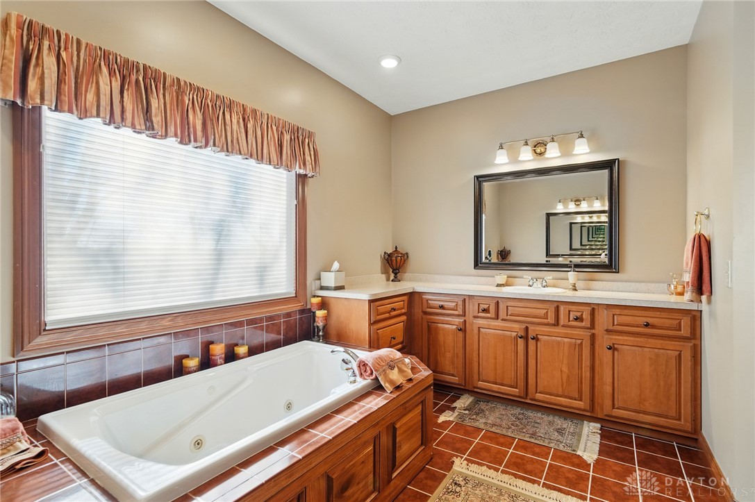 Dayton, Ohio, 45434, United States, 4 Bedrooms Bedrooms, ,5 BathroomsBathrooms,Residential,For Sale,1767935