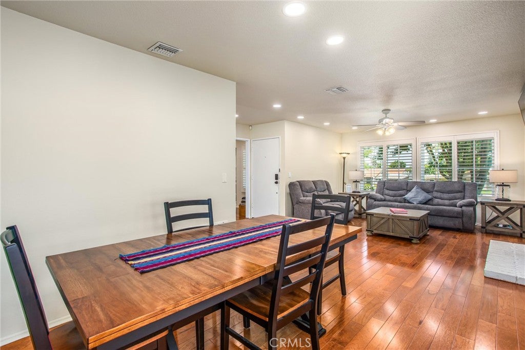 Redlands, California, 92374, United States, 3 Bedrooms Bedrooms, ,2 BathroomsBathrooms,Residential,For Sale,1936879