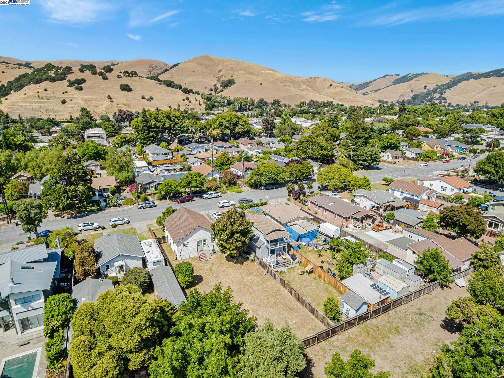 Fremont, California, 94536, United States, 3 Bedrooms Bedrooms, ,1 BathroomBathrooms,Residential,For Sale,1911094
