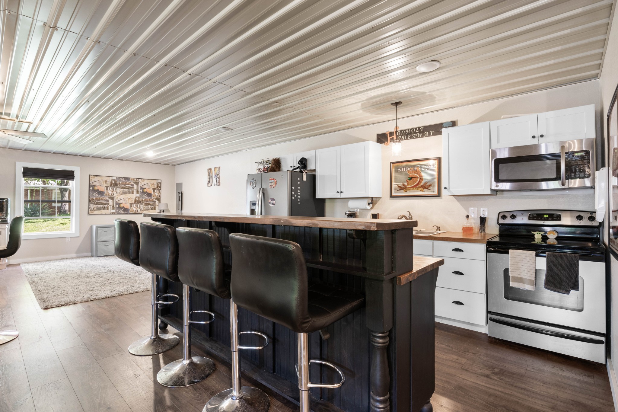 Dover, Tennessee, 37058, United States, 4 Bedrooms Bedrooms, ,3 BathroomsBathrooms,Residential,For Sale,1915564
