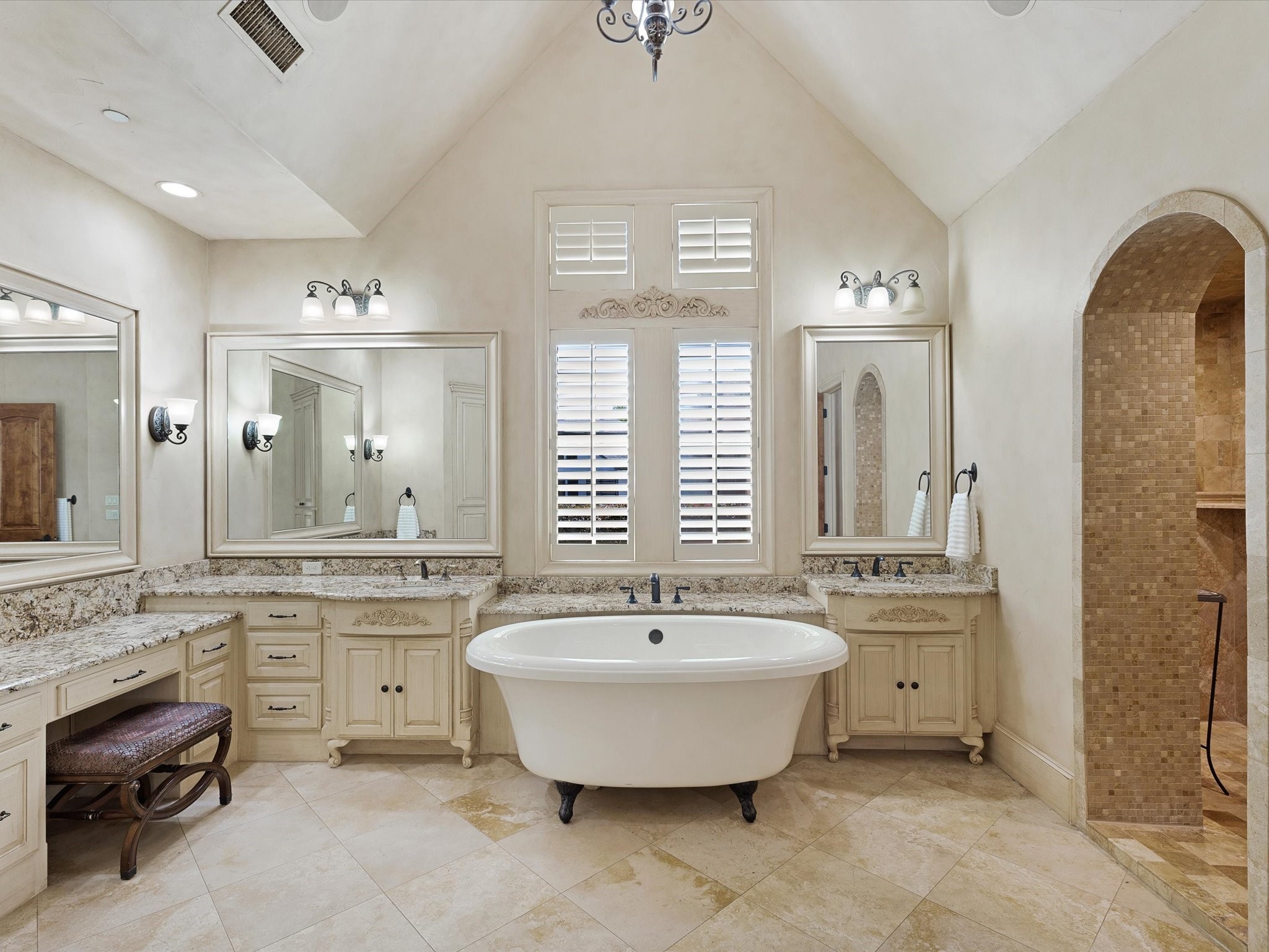 Farmers Branch, Texas, 75234, United States, 4 Bedrooms Bedrooms, ,7 BathroomsBathrooms,Residential,For Sale,1838321