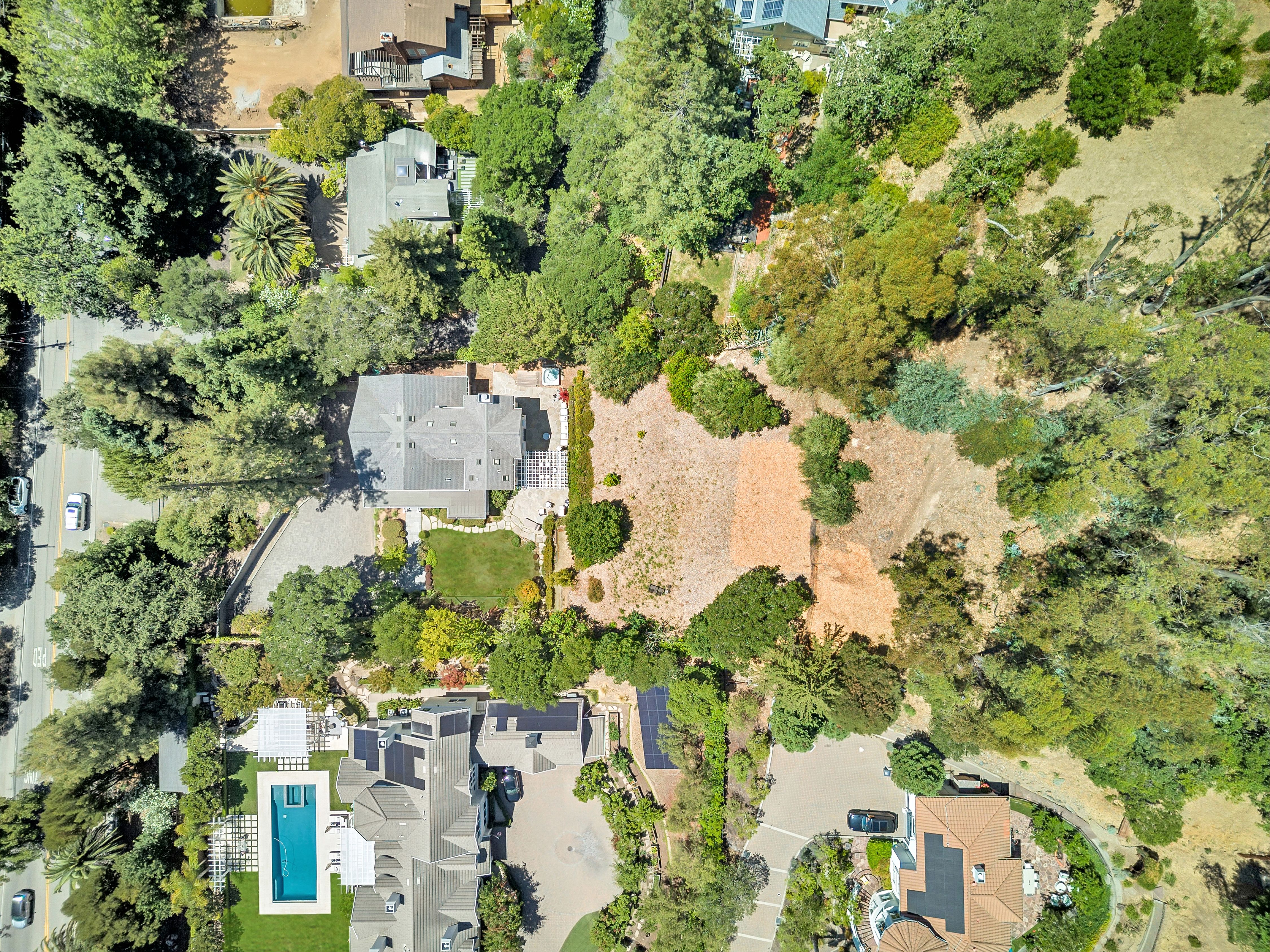  A Hidden Ross Retreat Offering Value and Acreage - 物件實景