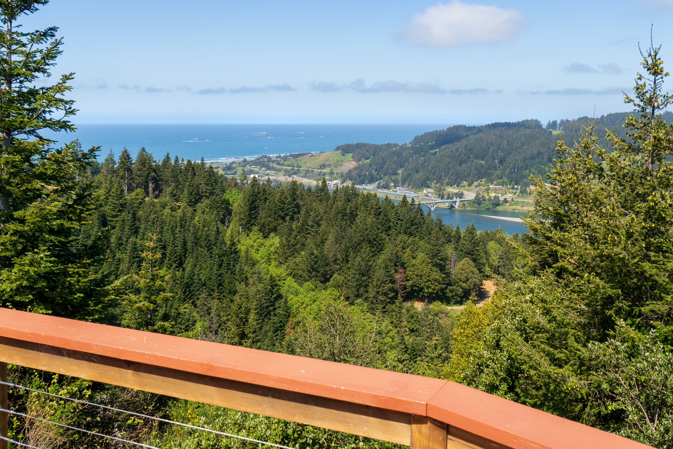  French Chateau High Above Gold Beach - 物件實景
