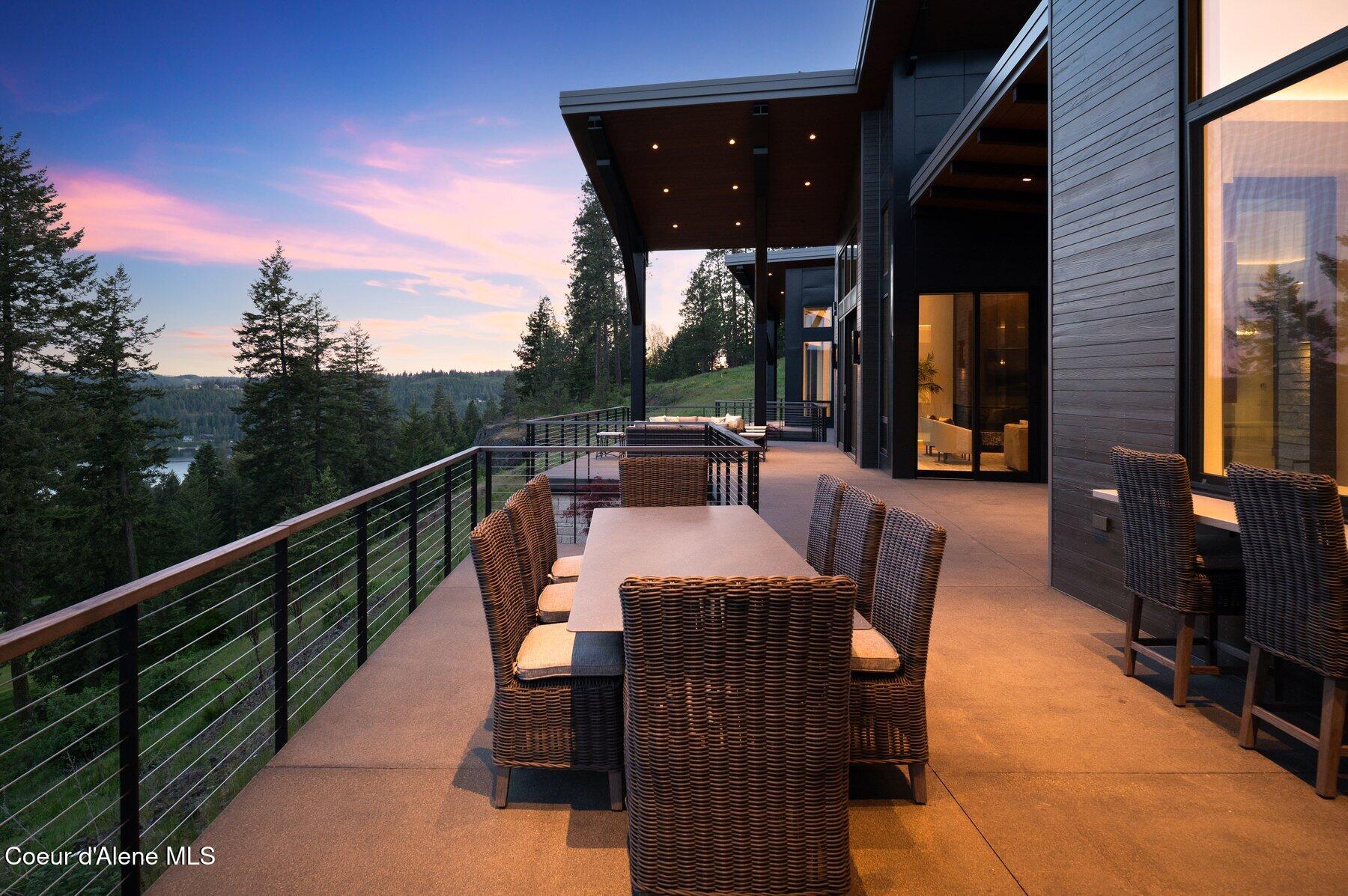 Coeur D'alene, Idaho, 83814, United States, 3 Bedrooms Bedrooms, ,2 BathroomsBathrooms,Residential,For Sale,1926176