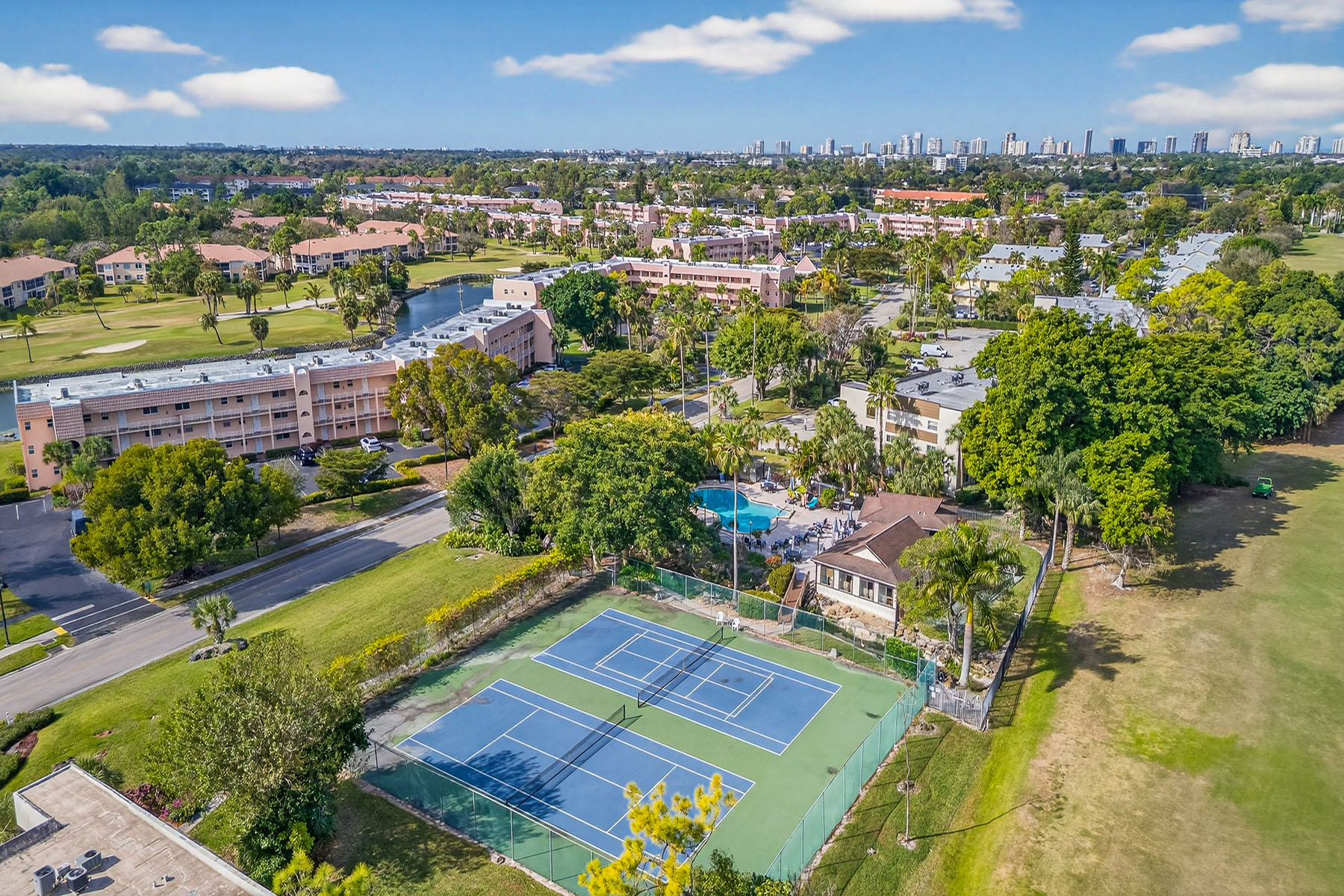  FOREST LAKES - FAIRWAY FOREST VILLAS - 物件實景