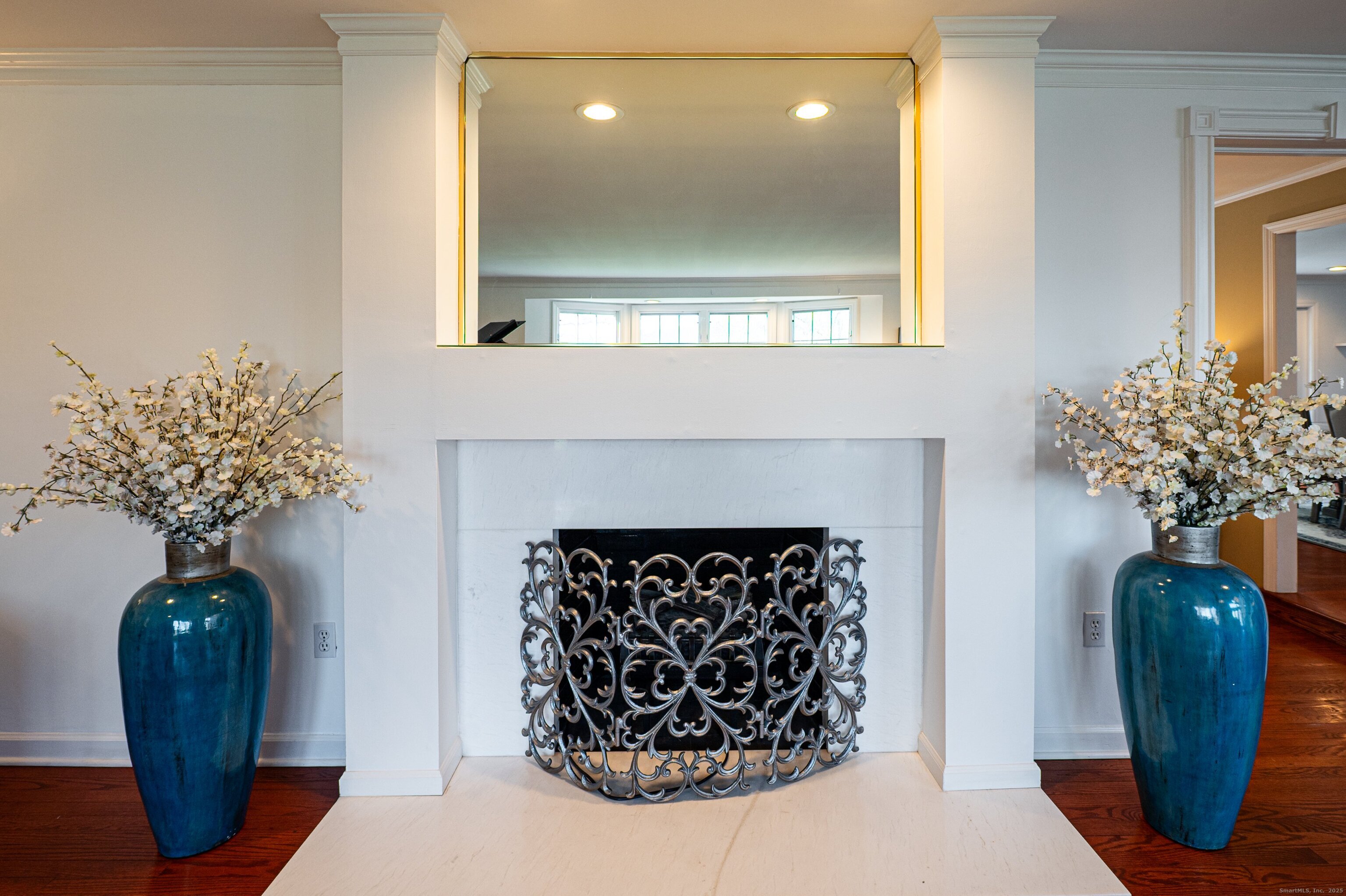 Branford, Connecticut, 06405, United States, 4 Bedrooms Bedrooms, ,4 BathroomsBathrooms,Residential,For Sale,2000721