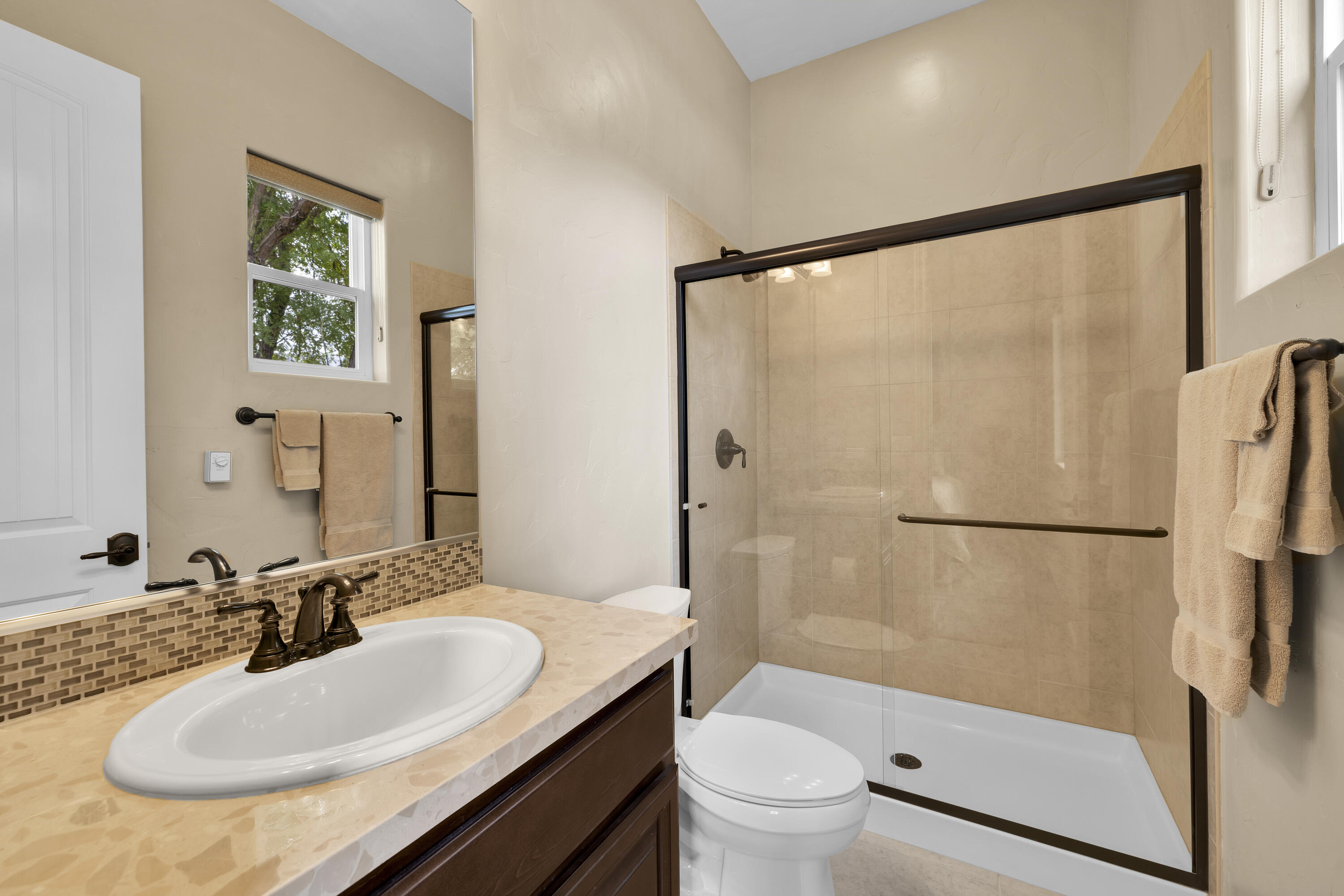 La Quinta, California, 92253, United States, 3 Bedrooms Bedrooms, ,4 BathroomsBathrooms,Residential,For Sale,1991263