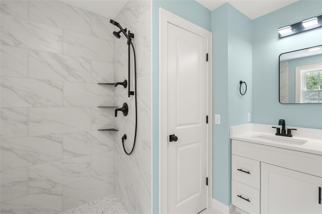 Cumberland, Rhode Island, 02864, United States, 3 Bedrooms Bedrooms, ,3 BathroomsBathrooms,Residential,For Sale,1991986