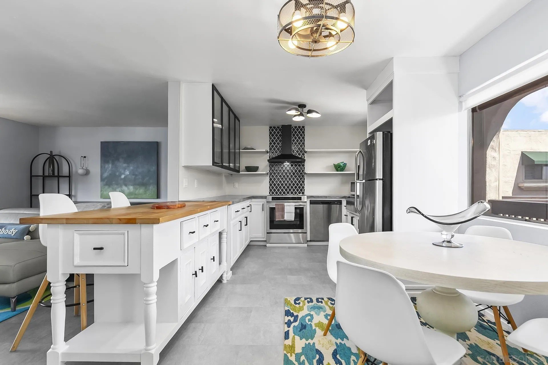 San Diego, California, 92117, United States, 1 Bedroom Bedrooms, ,1 BathroomBathrooms,Residential,For Sale,1987946