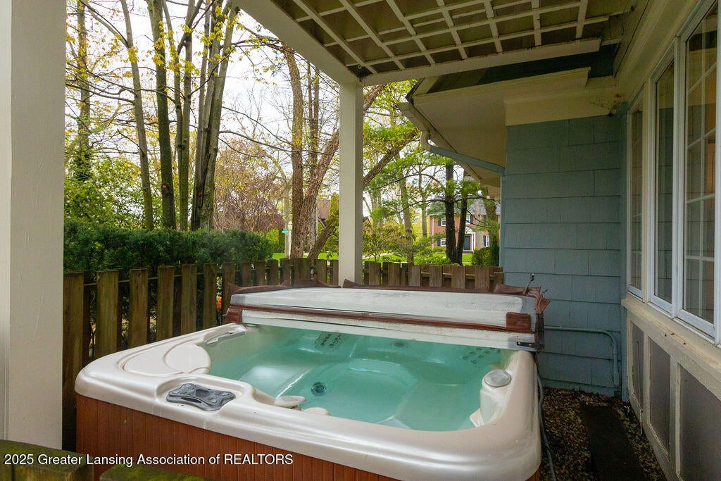 East Lansing, Michigan, 48823, United States, 6 Bedrooms Bedrooms, ,6 BathroomsBathrooms,Residential,For Sale,1818368