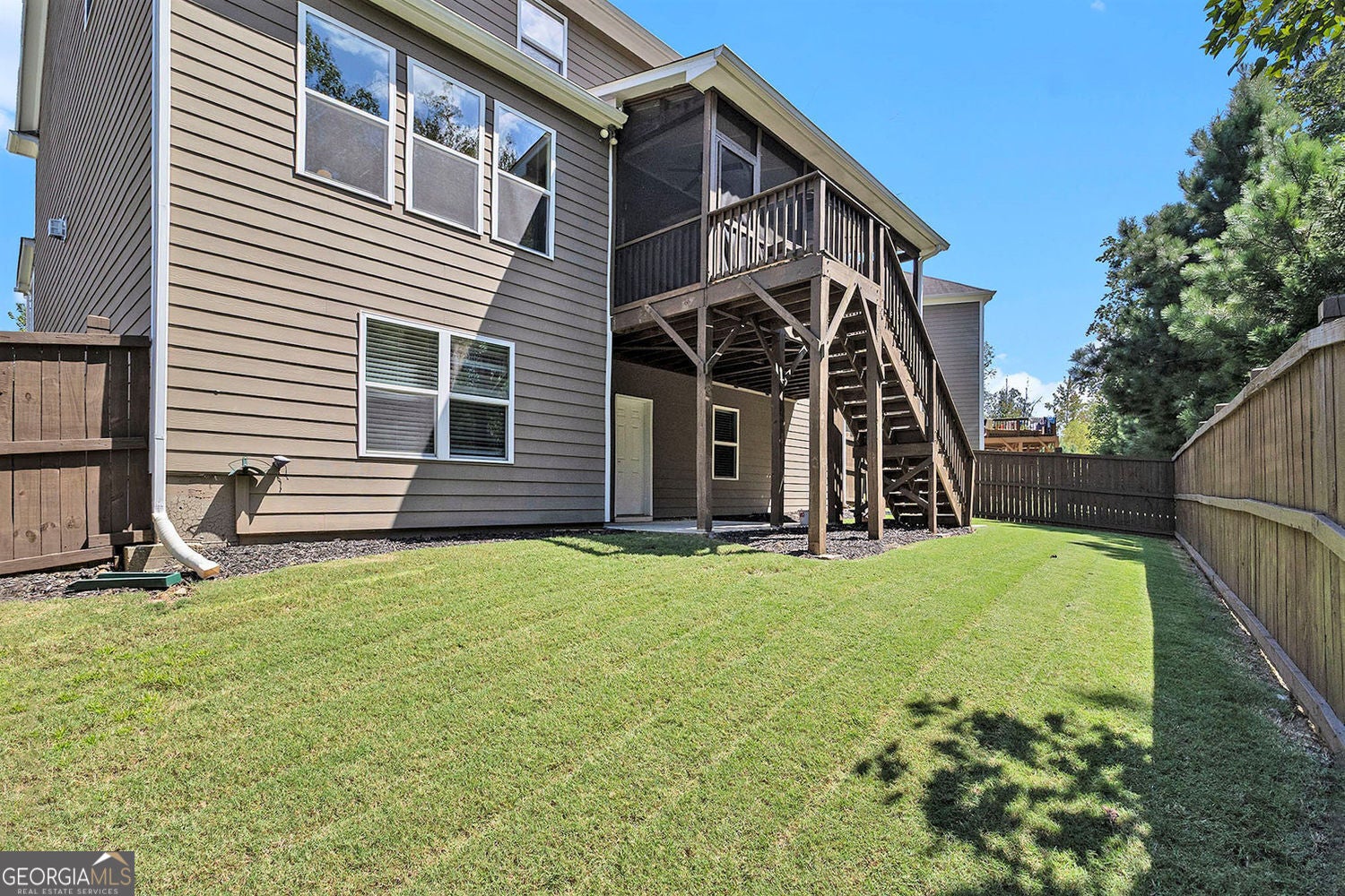 Cumming, Georgia, 30040, United States, 5 Bedrooms Bedrooms, ,5 BathroomsBathrooms,Residential,For Sale,1922351