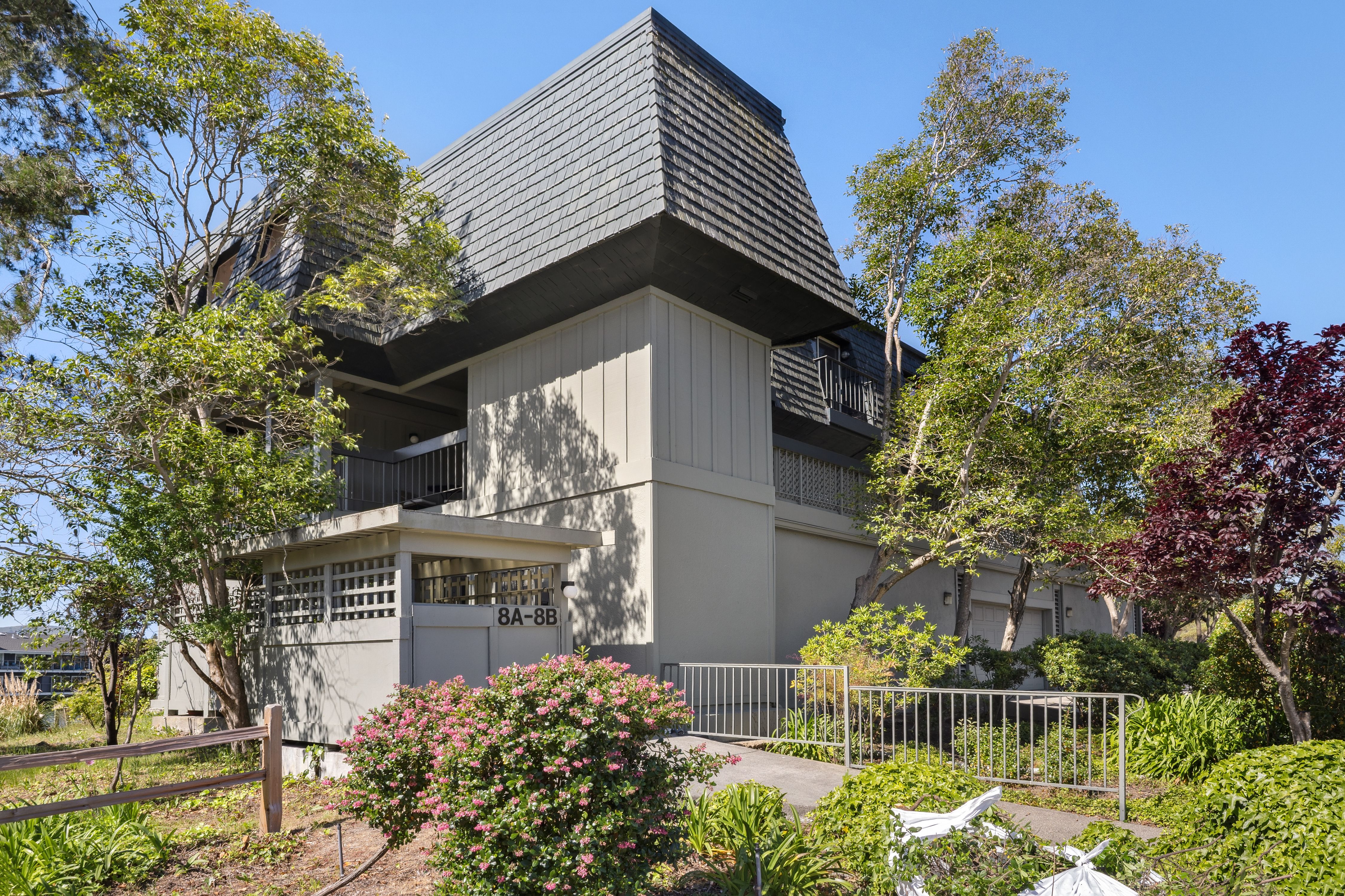 8 Greenwood Cove Drive Unit B