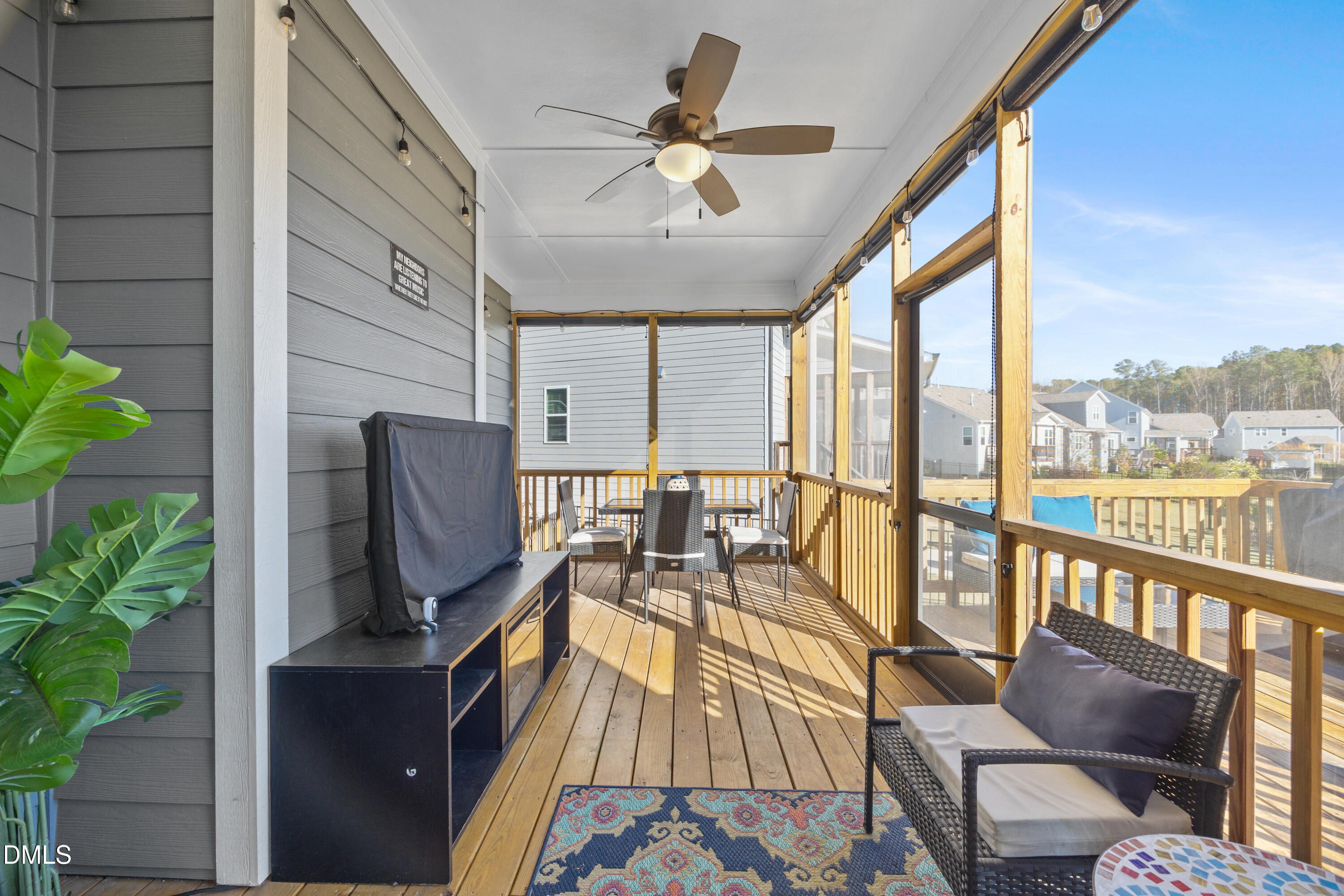 Fuquay Varina, North Carolina, 27526, United States, 5 Bedrooms Bedrooms, ,4 BathroomsBathrooms,Residential,For Sale,1990818