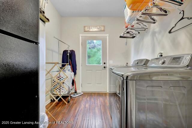 Charlotte, Michigan, 48813, United States, 5 Bedrooms Bedrooms, ,5 BathroomsBathrooms,Residential,For Sale,1898088