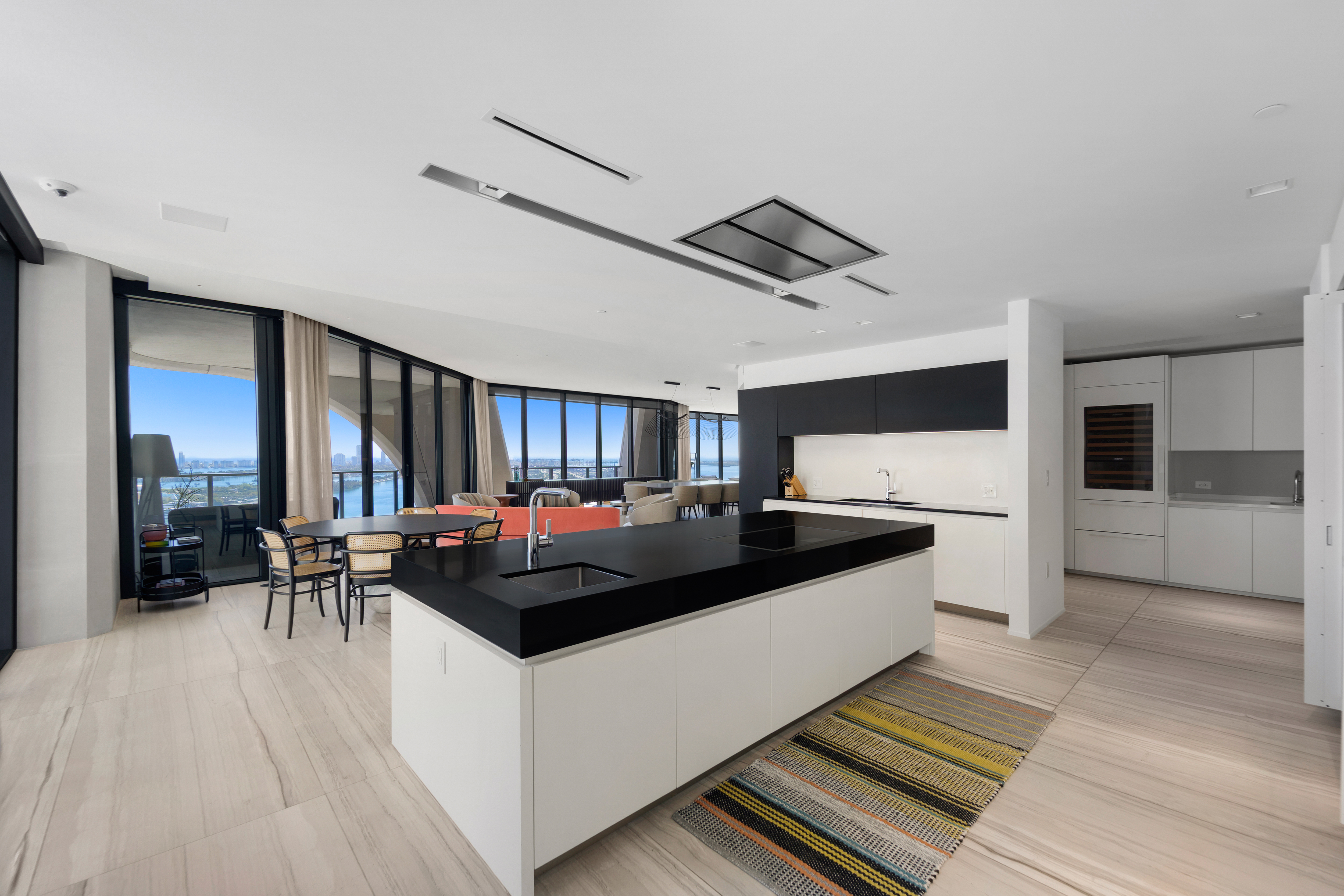  1000 Biscayne Blvd, Miami, FL, 33132 - 物件實景