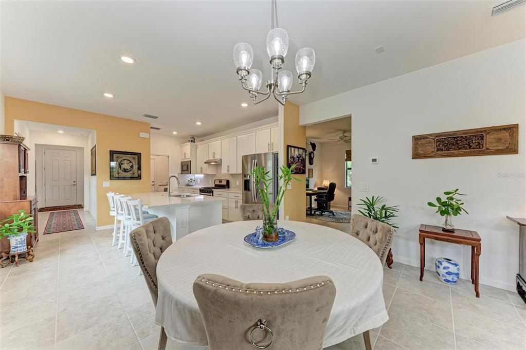Nokomis, Florida, 34275, United States, 2 Bedrooms Bedrooms, ,2 BathroomsBathrooms,Residential,For Sale,1688604