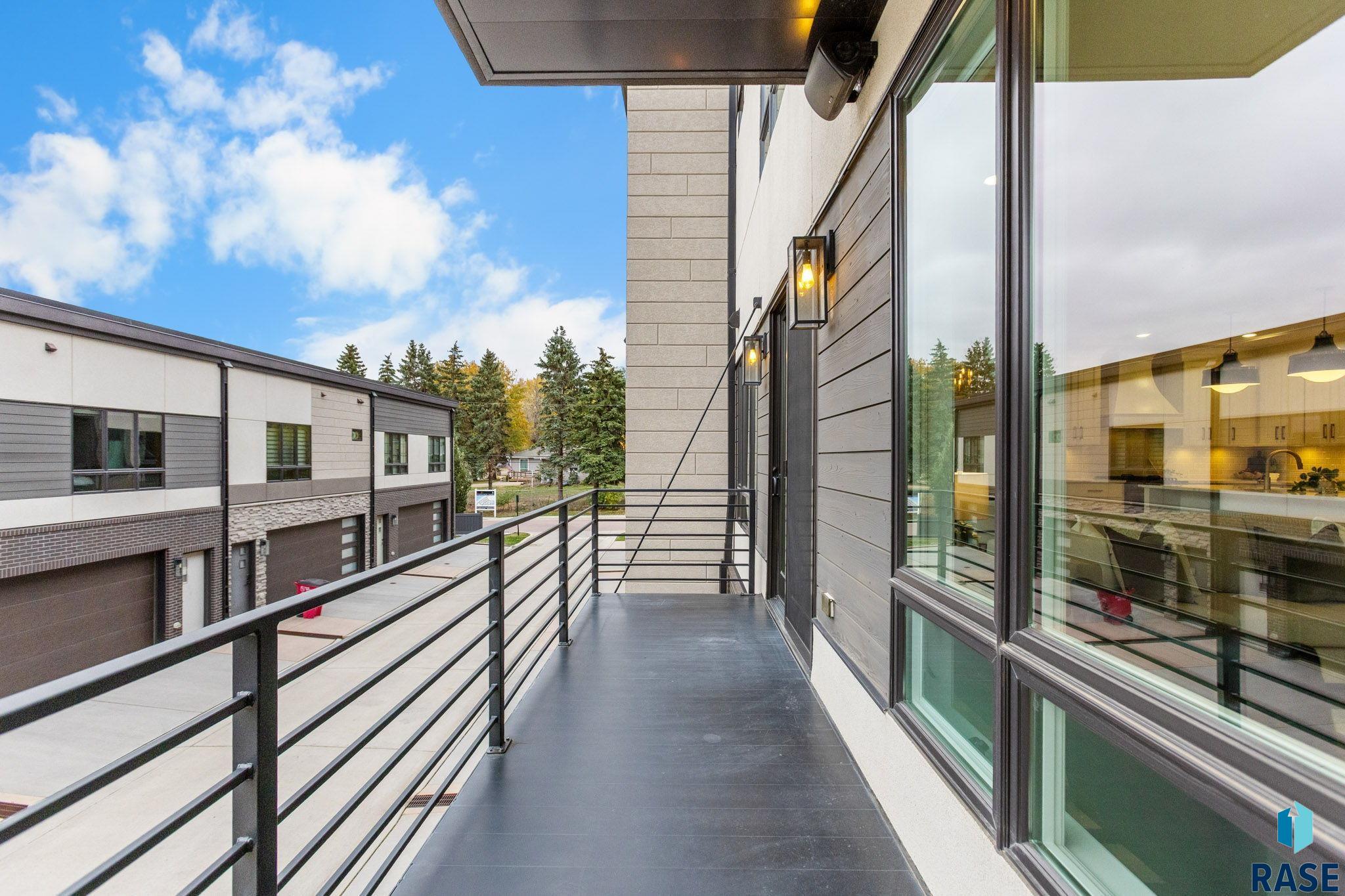 Sioux Falls, South Dakota, 57106, United States, 3 Bedrooms Bedrooms, ,2 BathroomsBathrooms,Residential,For Sale,1986319