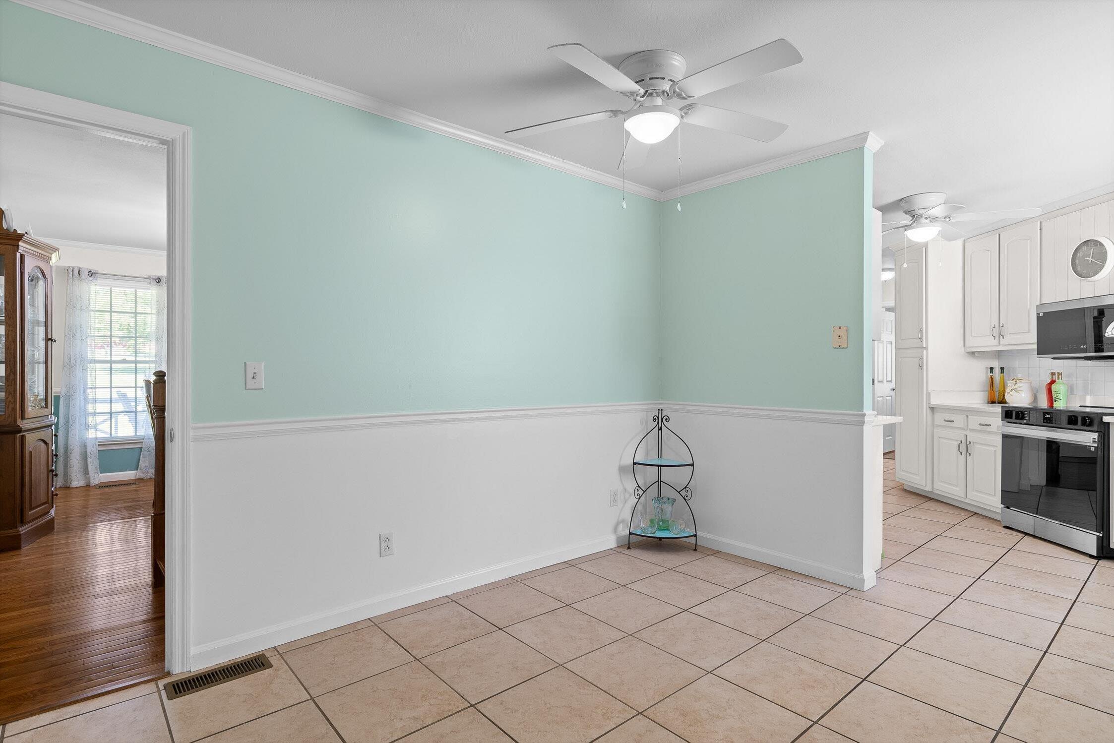 Bryant, Alabama, 35958, United States, 6 Bedrooms Bedrooms, ,3 BathroomsBathrooms,Residential,For Sale,1983058