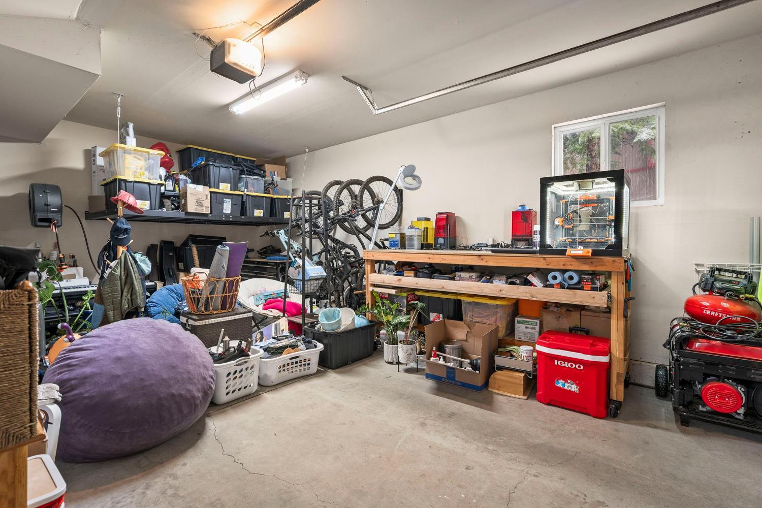 Tahoe Vista, California, 96148, United States, 3 Bedrooms Bedrooms, ,2 BathroomsBathrooms,Residential,For Sale,1998480