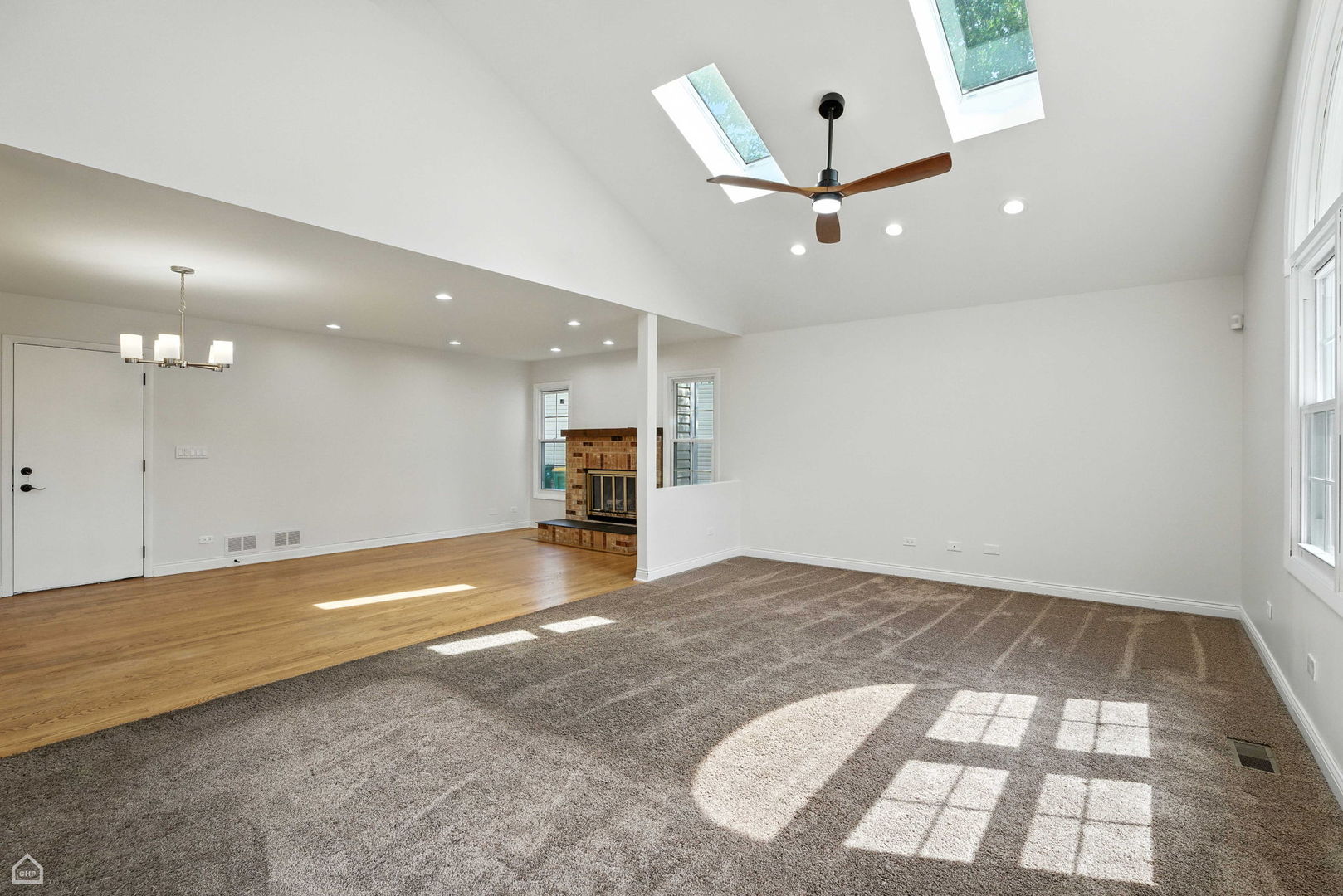 Buffalo Grove, Illinois, 60089, United States, 4 Bedrooms Bedrooms, ,3 BathroomsBathrooms,Residential,For Sale,1911732
