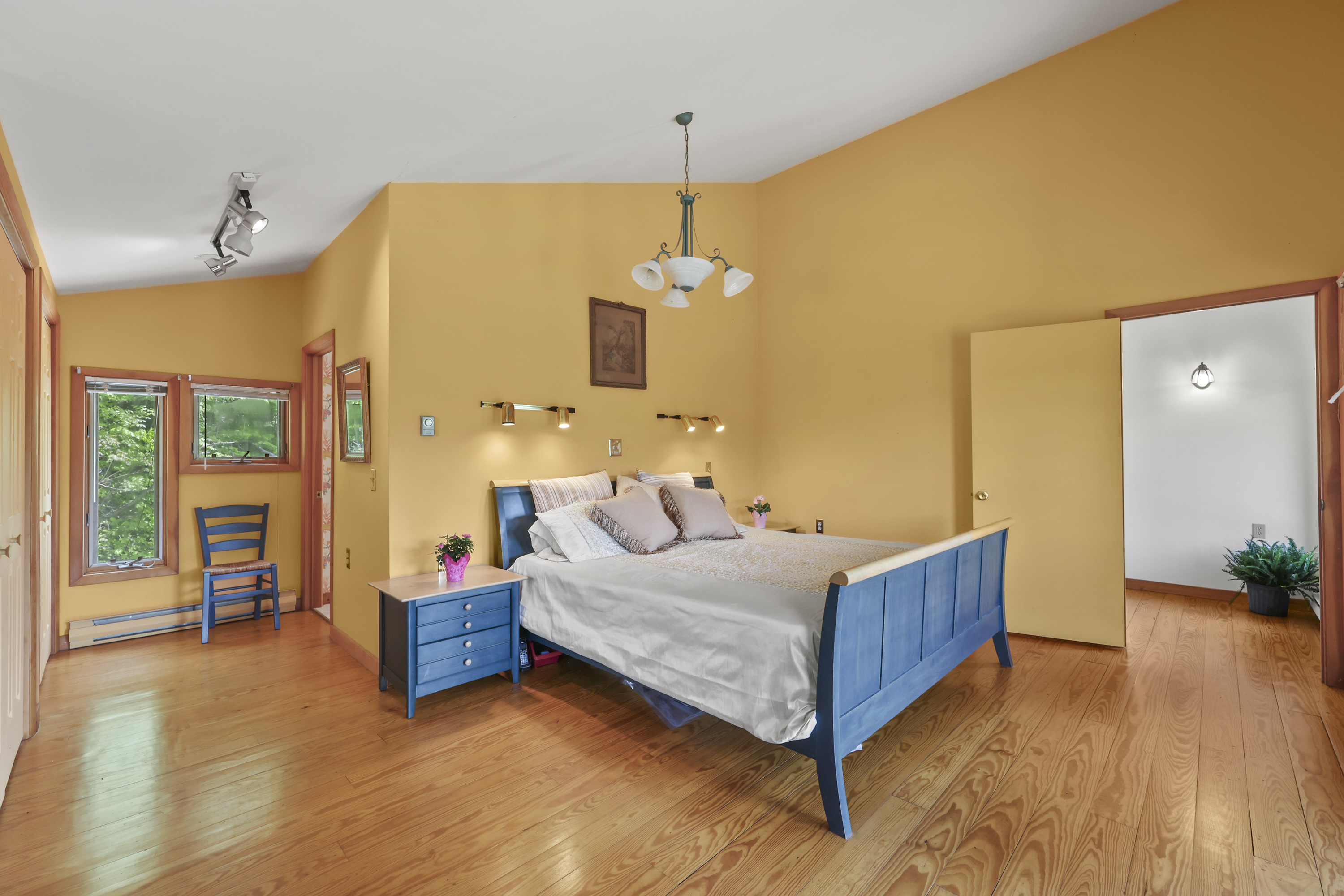  Exceptional Waterfront Retreat on Tranquil Hayes Pond - 物件實景