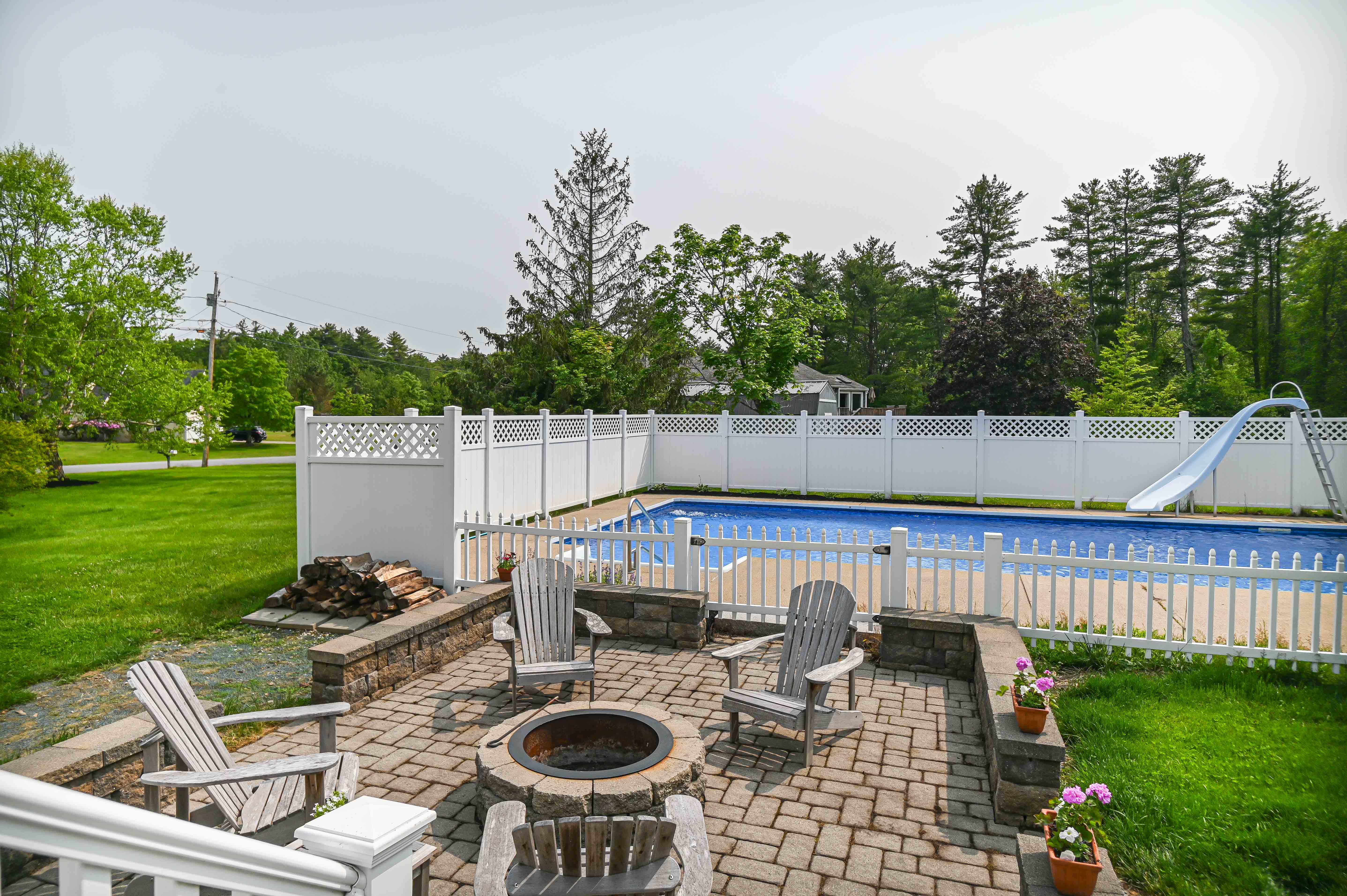 York, Maine, 03909, United States, 3 Bedrooms Bedrooms, ,3 BathroomsBathrooms,Residential,For Sale,1856750