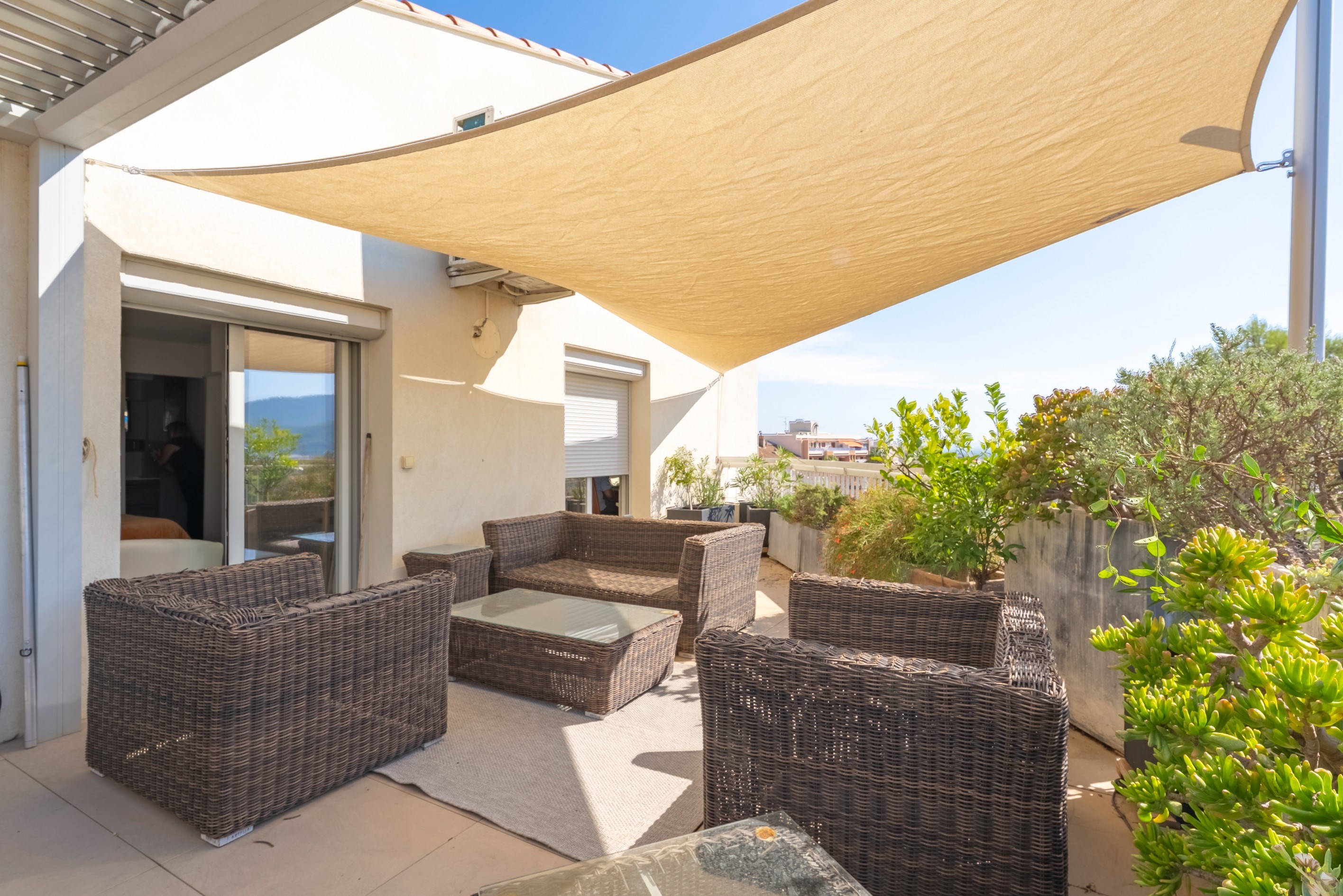  Hyères, Town Centre – Top-Floor Duplex Apartment with Terraces - 物件實景