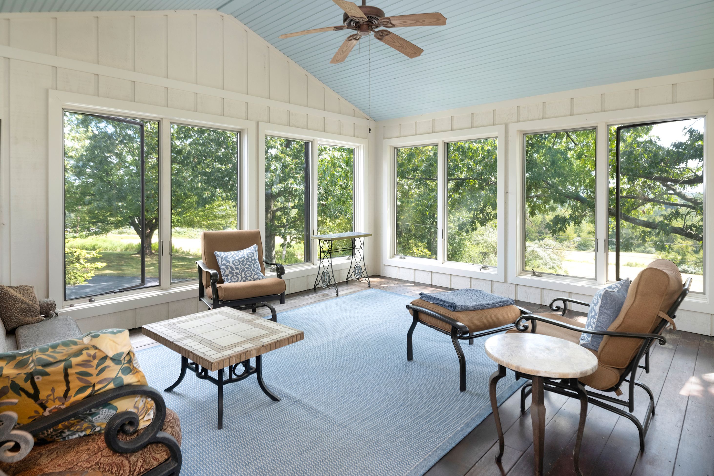  A Rare Convergence of Mid-century Modern Design and Pastoral Serenity - 物件實景