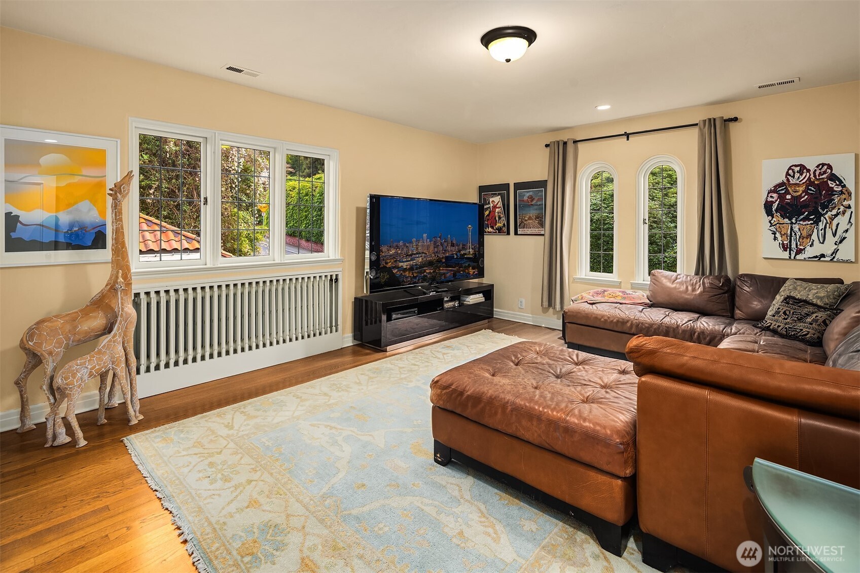 Seattle, Washington, 98112, United States, 4 Bedrooms Bedrooms, ,3 BathroomsBathrooms,Residential,For Sale,1770318