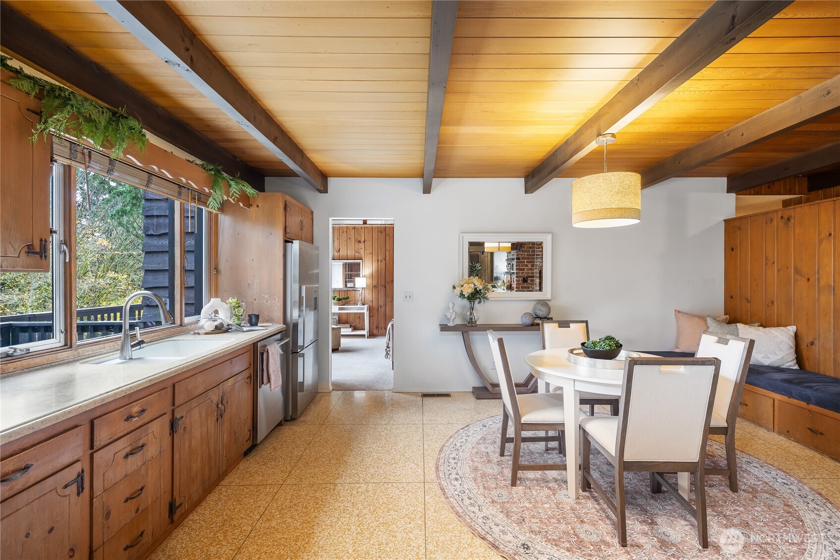 Bellevue, Washington, 98008, United States, 5 Bedrooms Bedrooms, ,2 BathroomsBathrooms,Residential,For Sale,2003304