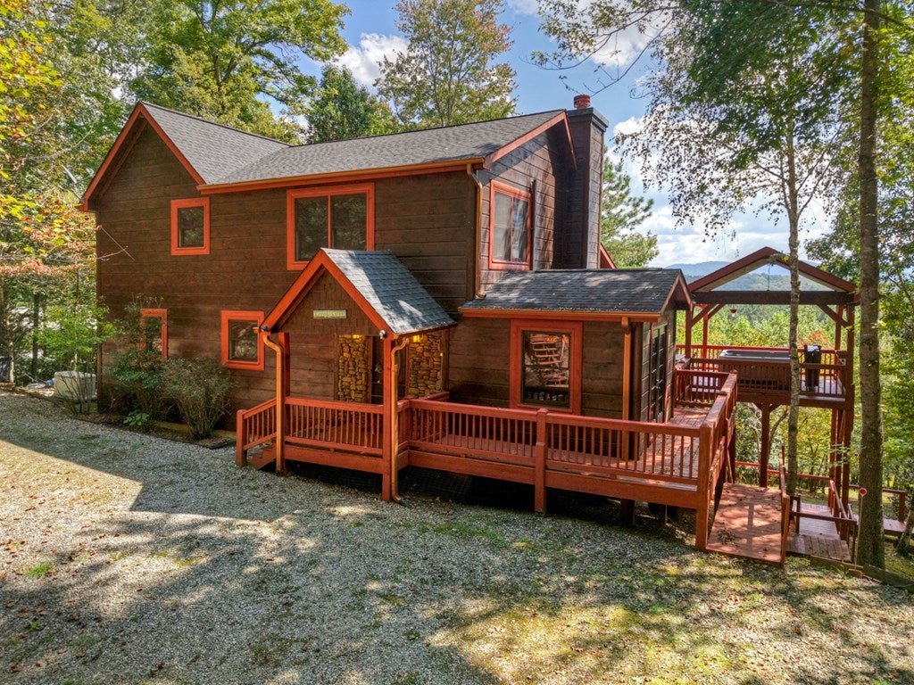 Blue Ridge, Georgia, 30513, United States, 3 Bedrooms Bedrooms, ,3 BathroomsBathrooms,Residential,For Sale,1965953