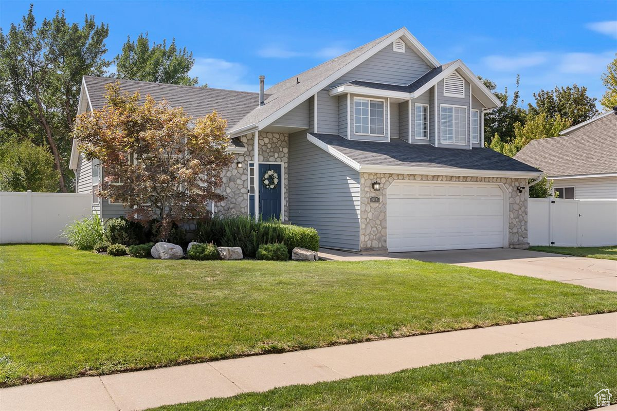 Kaysville, Utah, 84037, United States, 4 Bedrooms Bedrooms, ,3 BathroomsBathrooms,Residential,For Sale,1941718