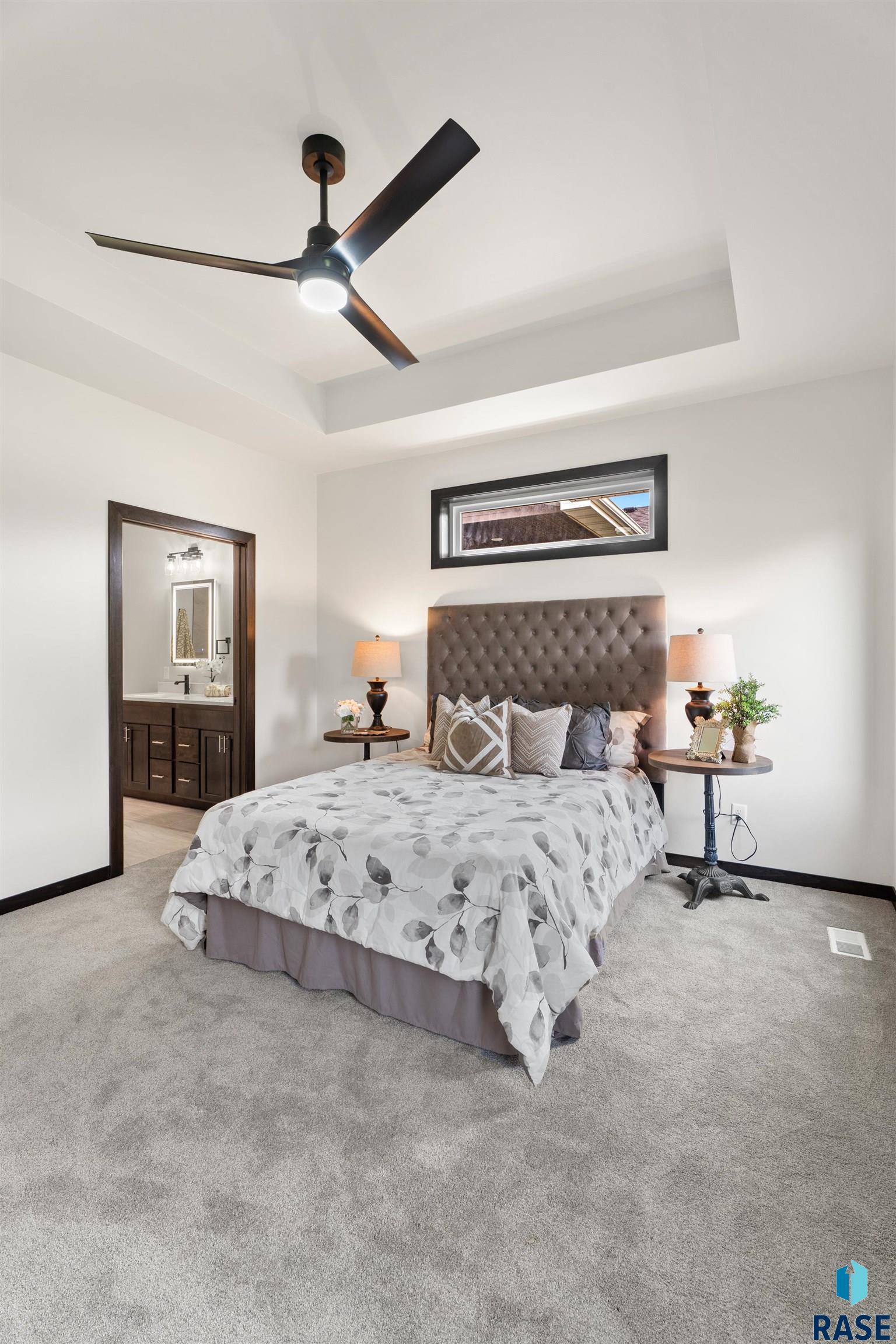 Sioux Falls, South Dakota, 57110, United States, 4 Bedrooms Bedrooms, ,2 BathroomsBathrooms,Residential,For Sale,1979703